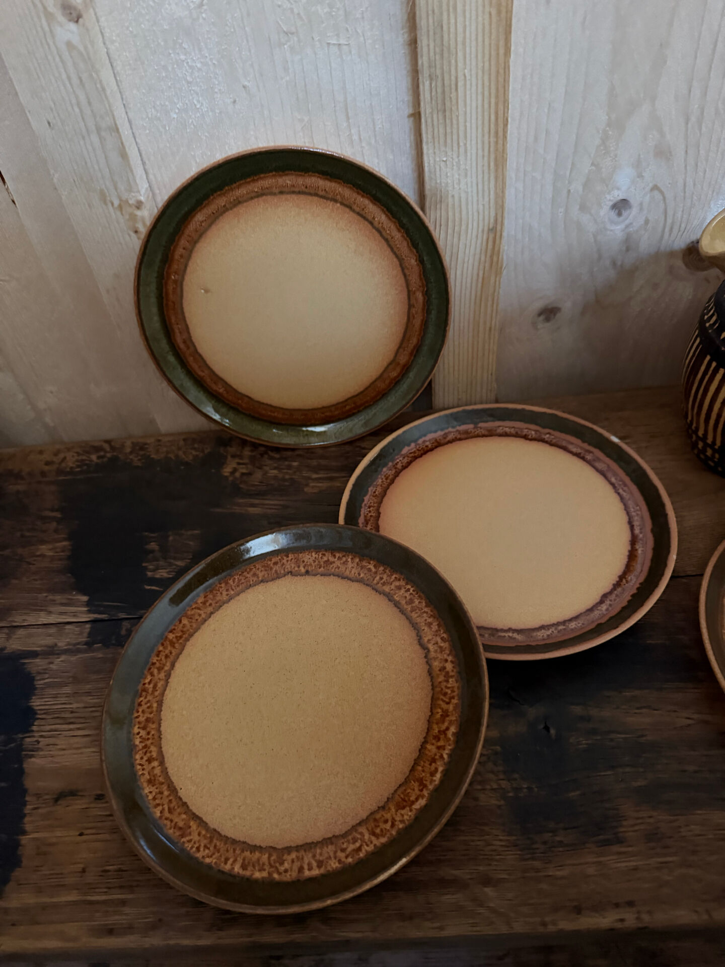 Assiettes à dessert en grès Badonviller