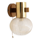 Applique Hans-Agne Jakobsen en laiton avec verre Suède 1960