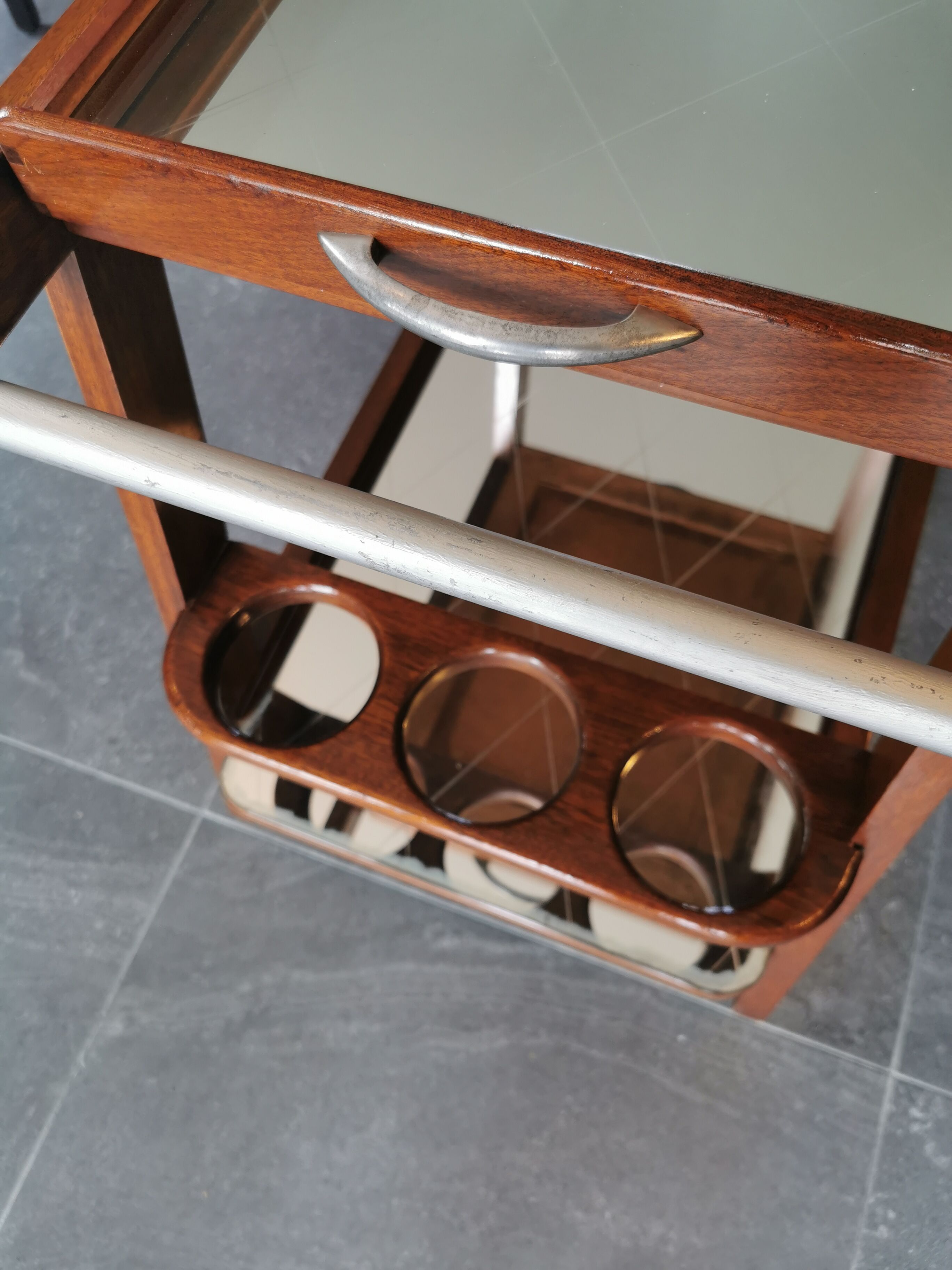 Art deco bar dessert with mirrors around 1940