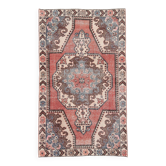 Tapis oriental vintage en laine, médaillon géométrique corail et bleu