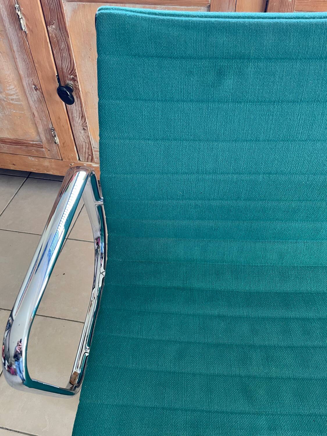 Eames EA 108 armchair designed by Vitra 97