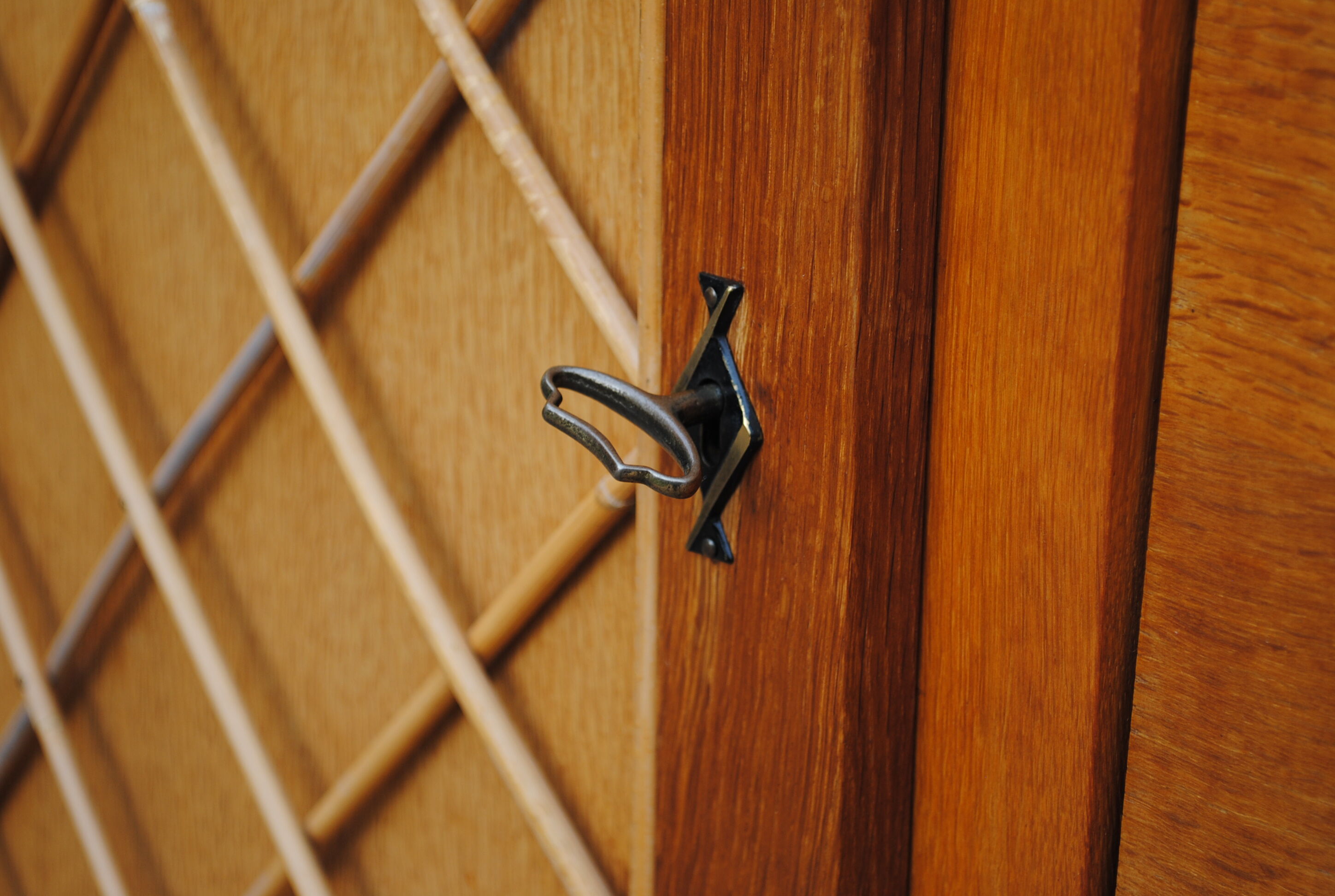 Cabinet rattan vintage year 60