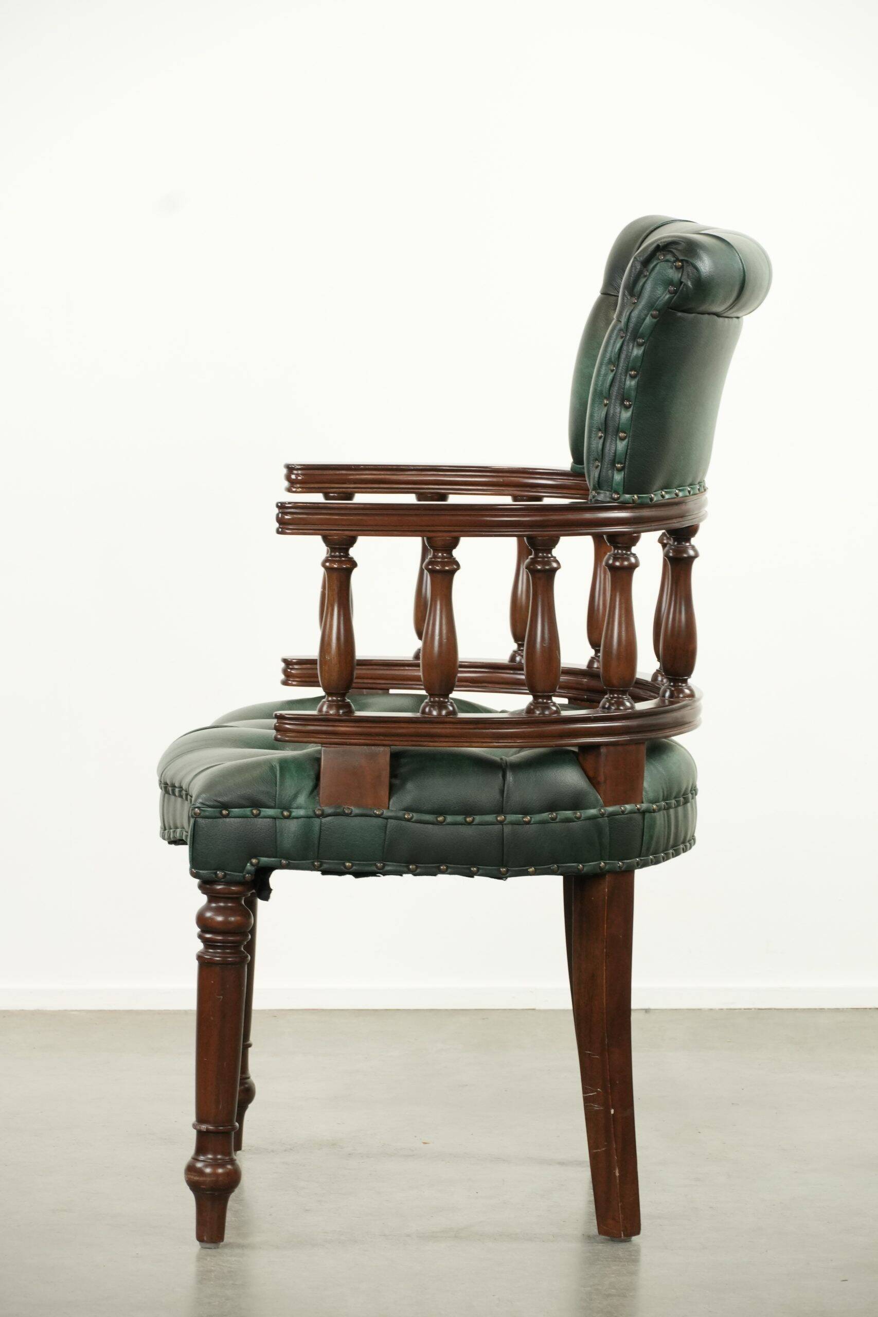 Chaise de bureau Chesterfield de style anglais en cuir vert