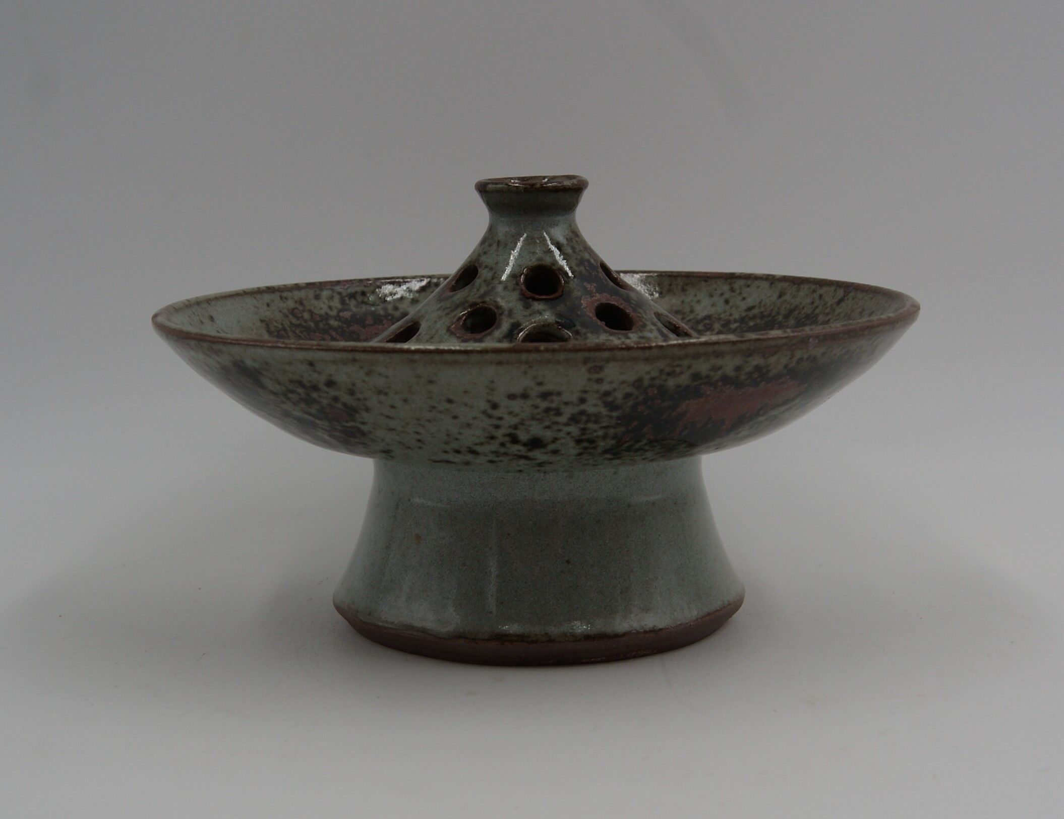 Pique flowers sandstone ATCH vintage