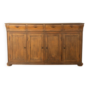Buffet ancien dans le