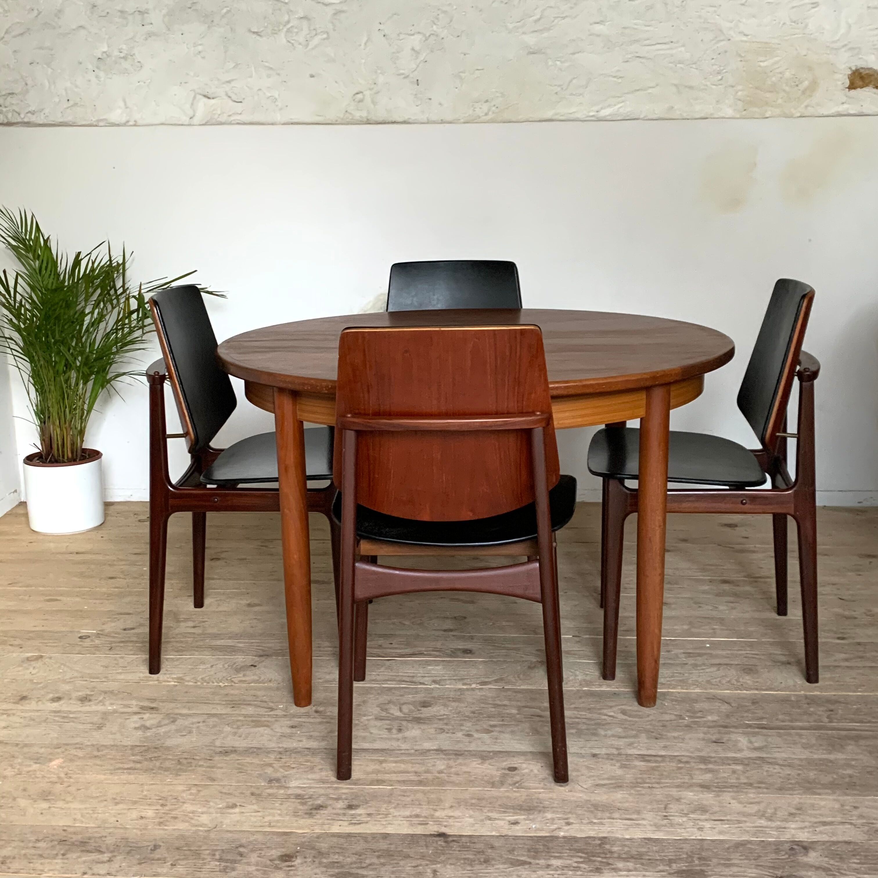 4 Danish teak chairs by Arne Hovmand Olsen