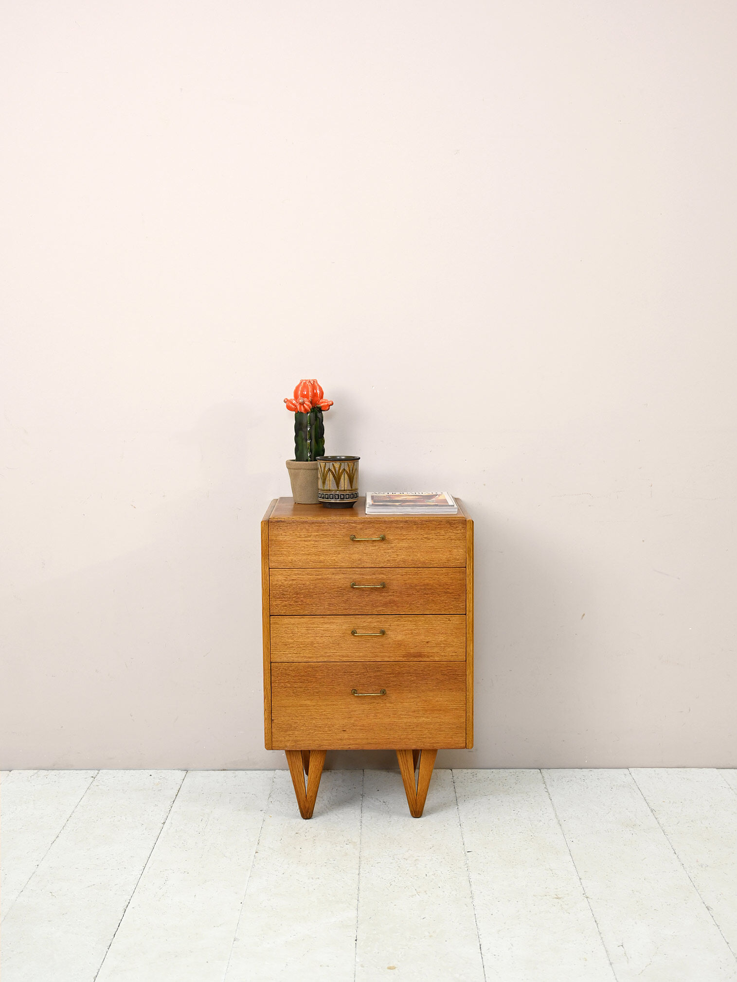 Modernistic chest of drawers