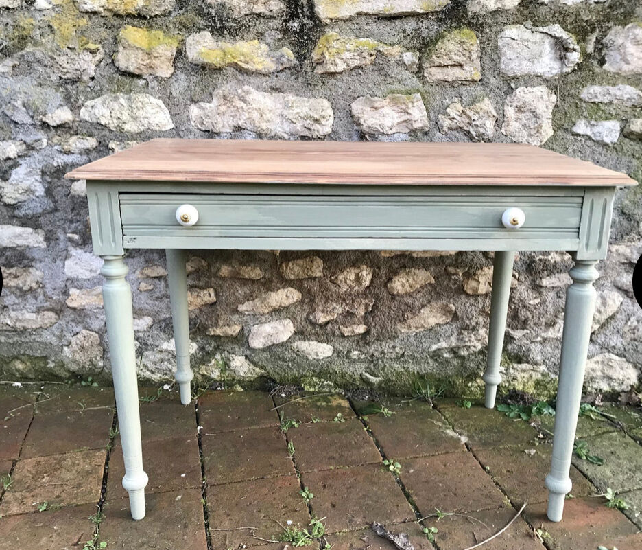 Almond green table