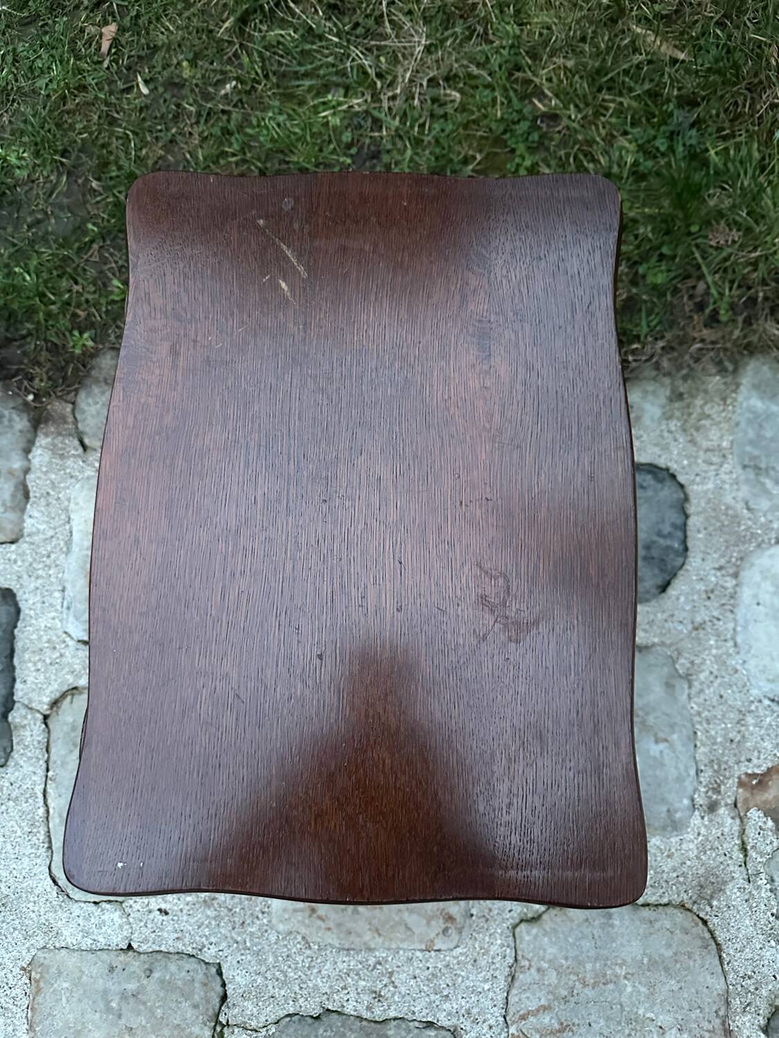 Set of two nesting tables