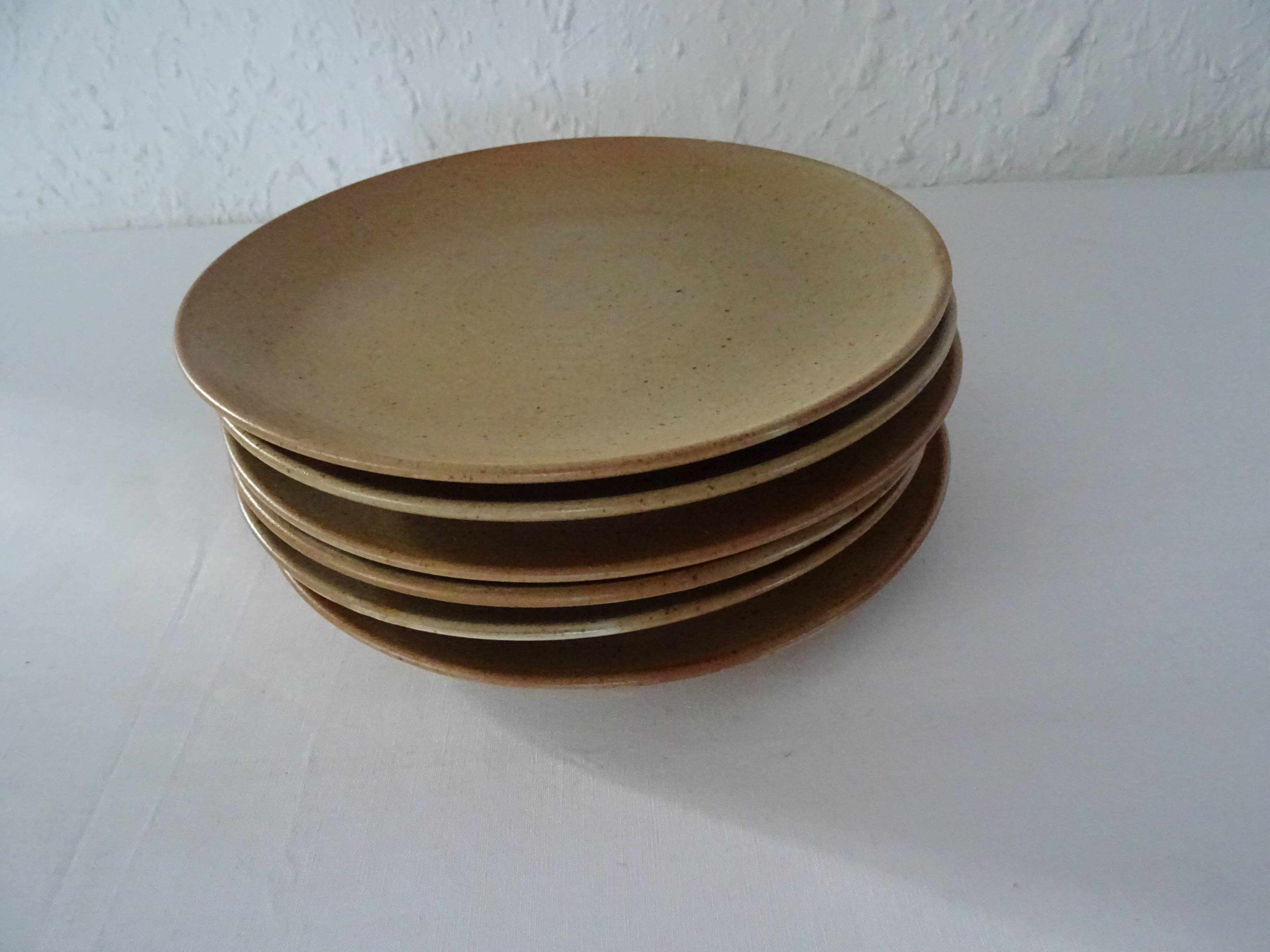 6 Plates serving 561112 sandstone village CNP