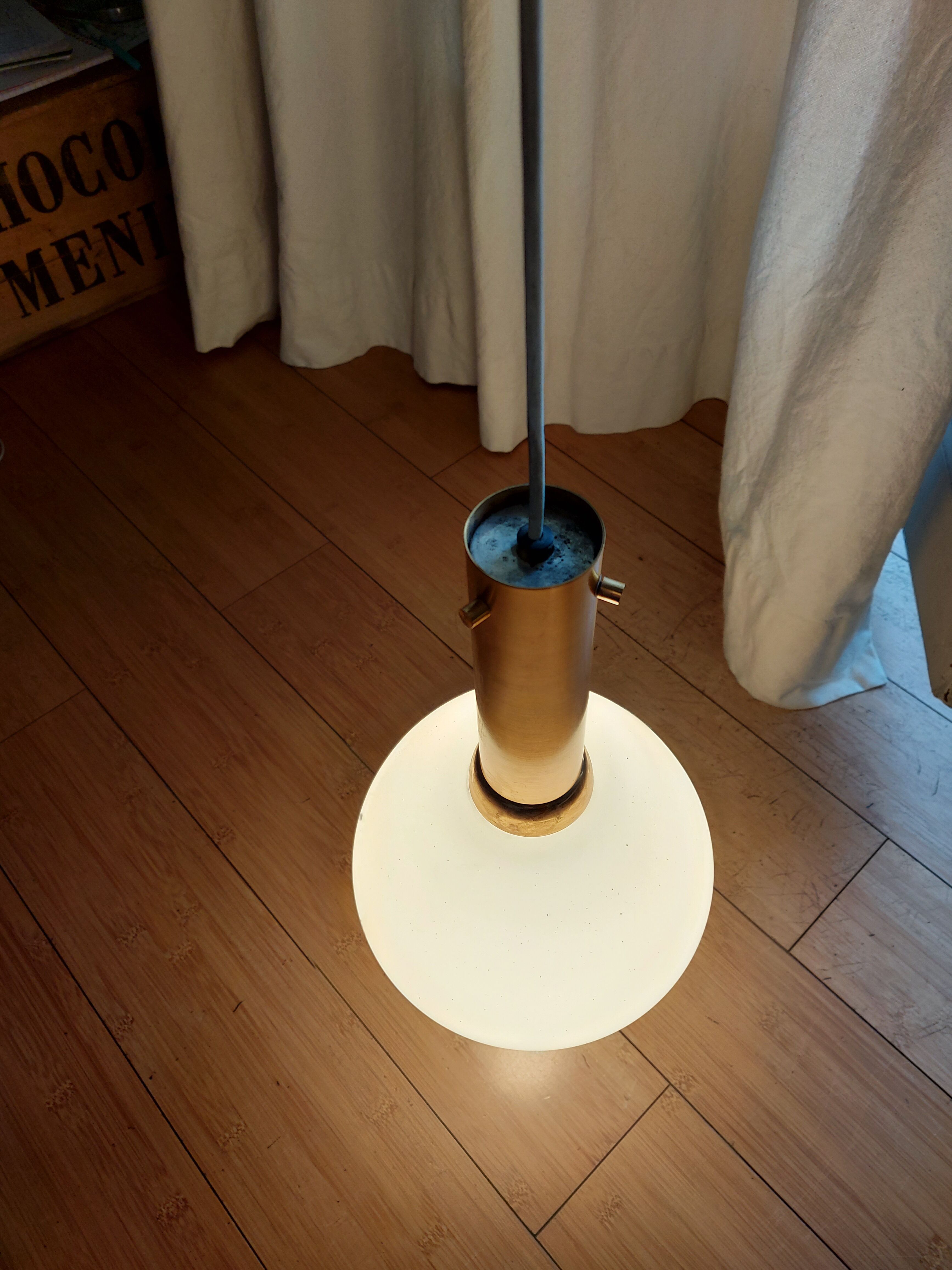 Hanging design white opaline