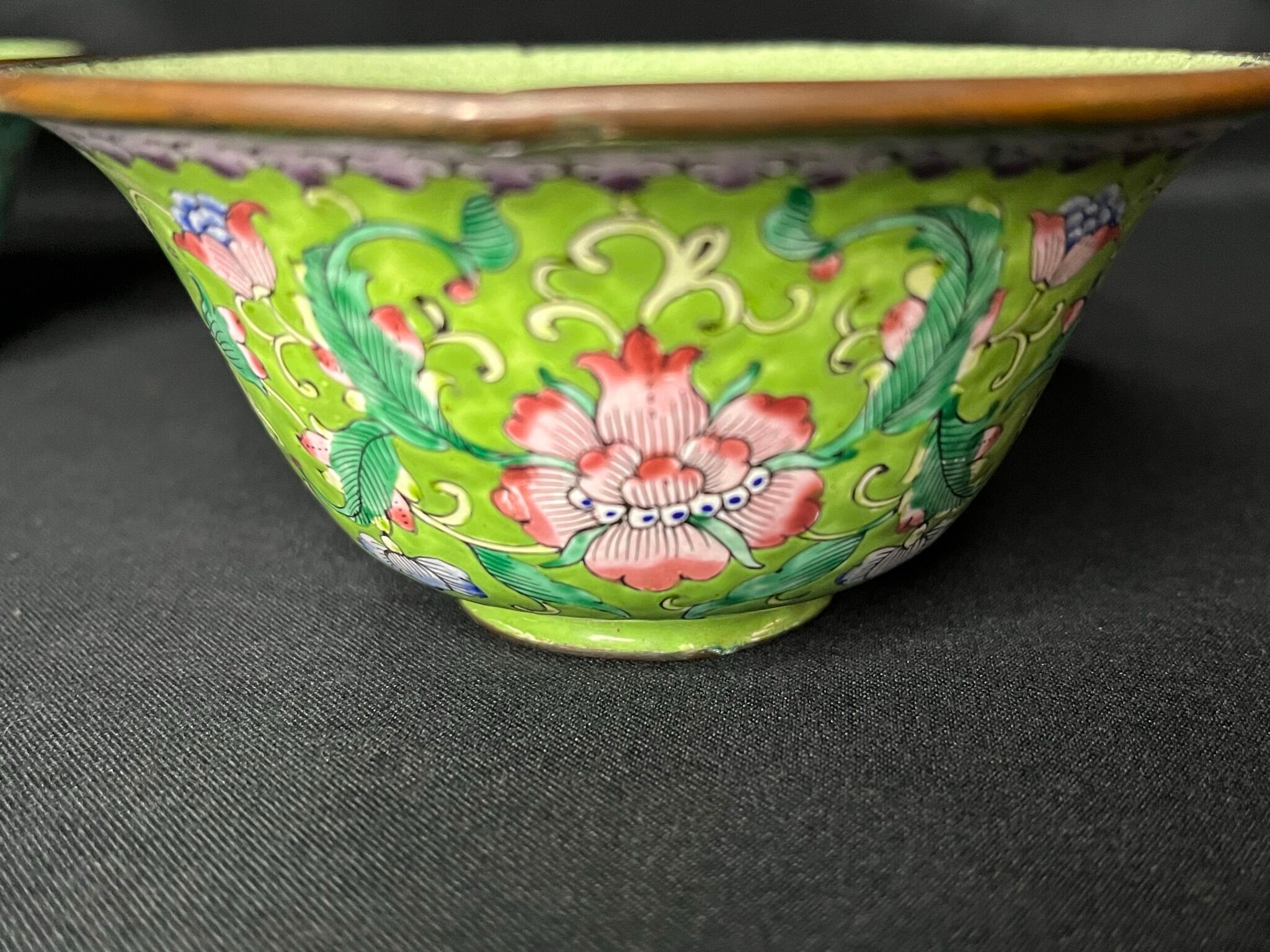 Two chinese bowls