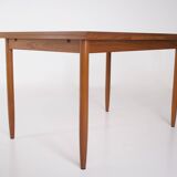 Scandinavian style extending table.