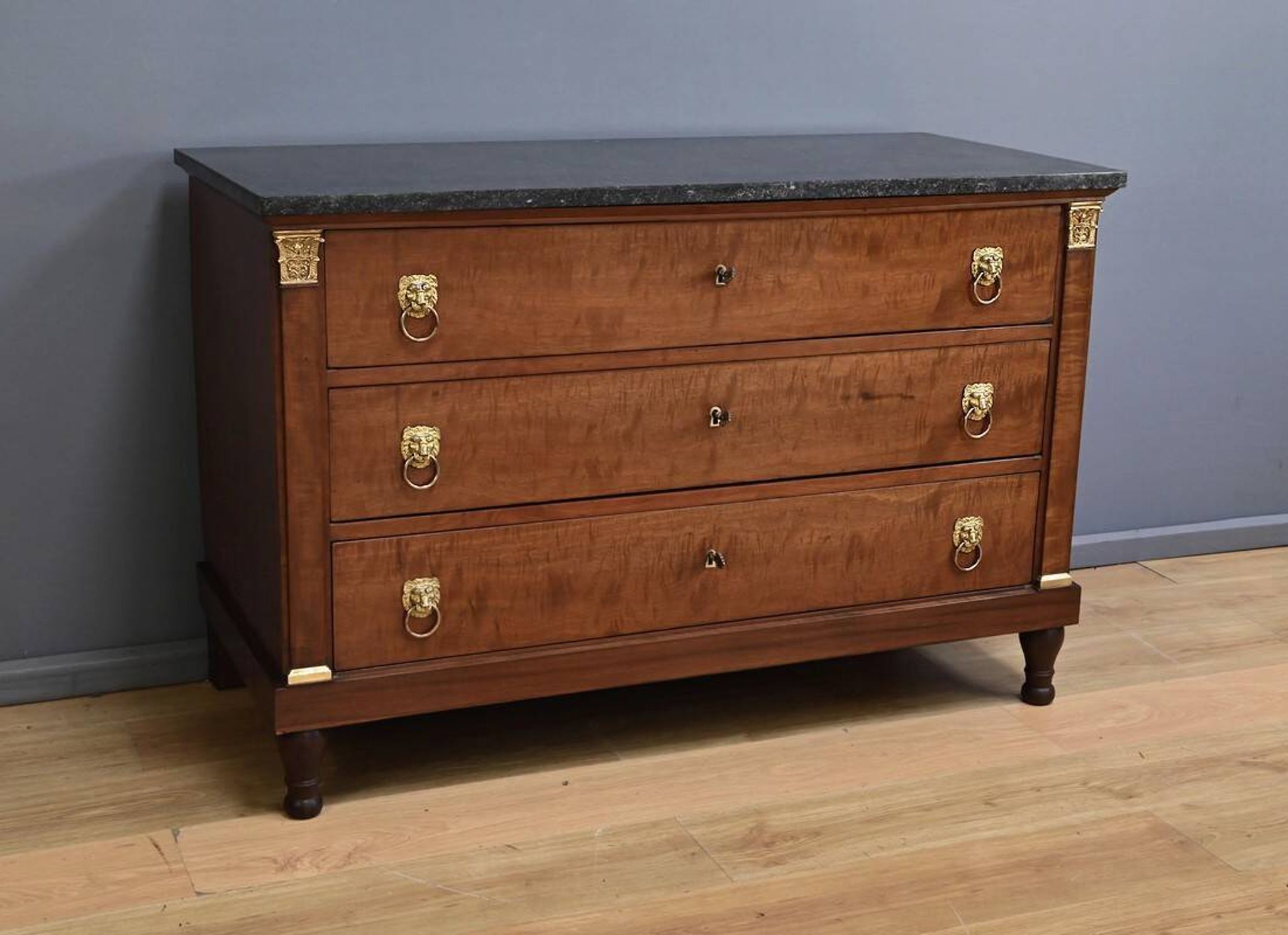 Return from Egypt chest of drawers in mahogany, Empire period – Early 19th century