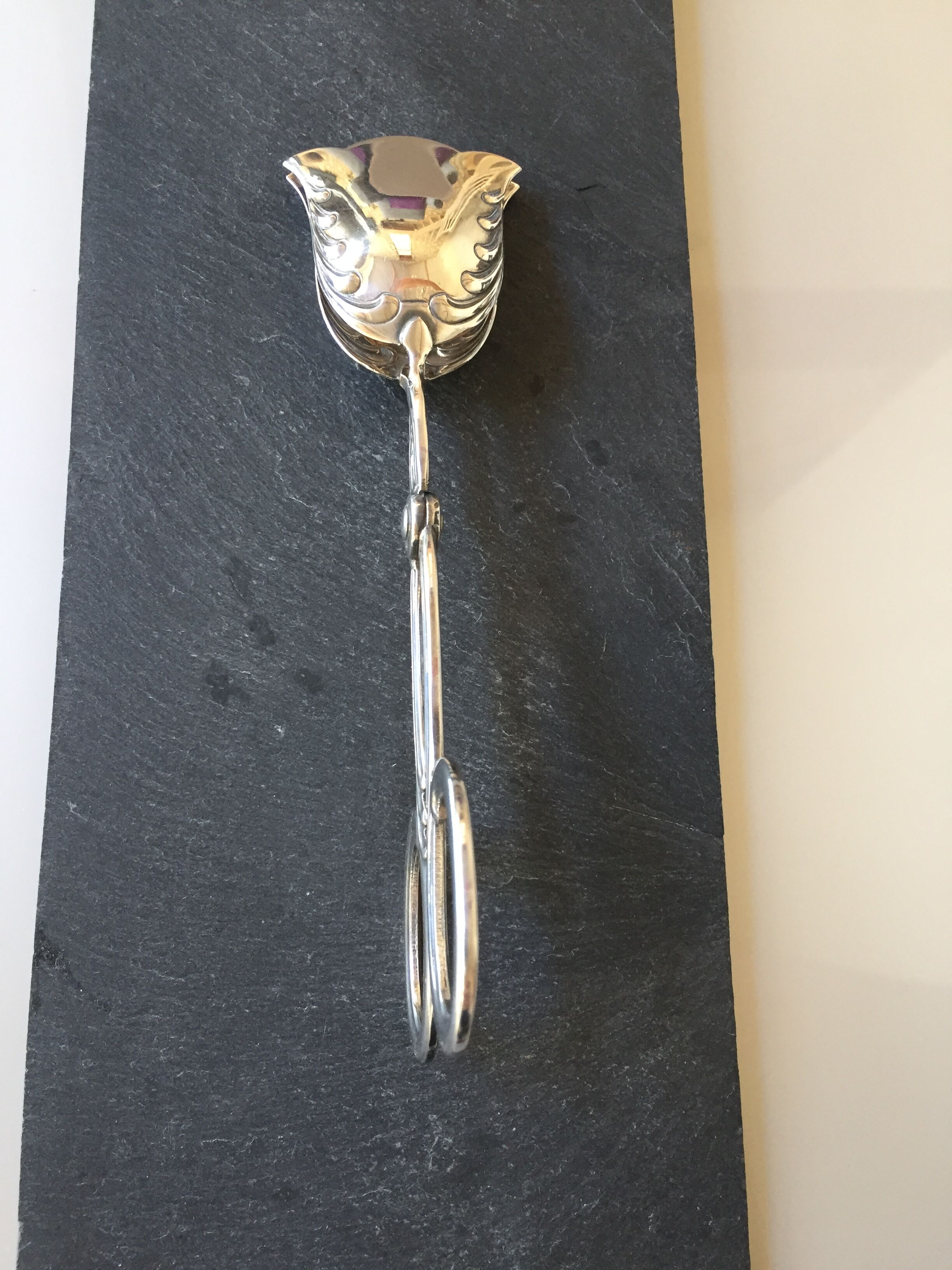 Silver metal mignardises pinch