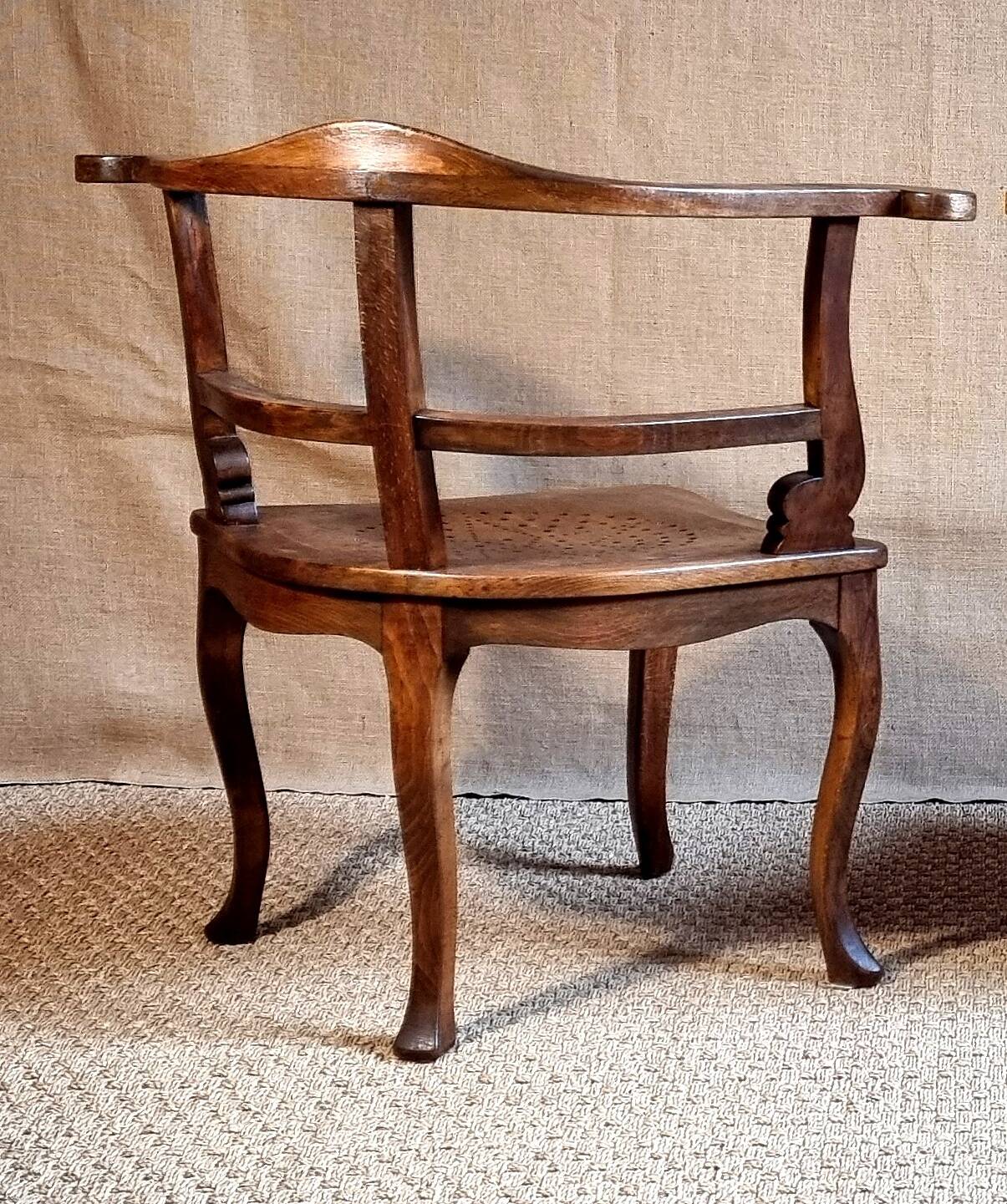 1900 corner armchair bistro seat