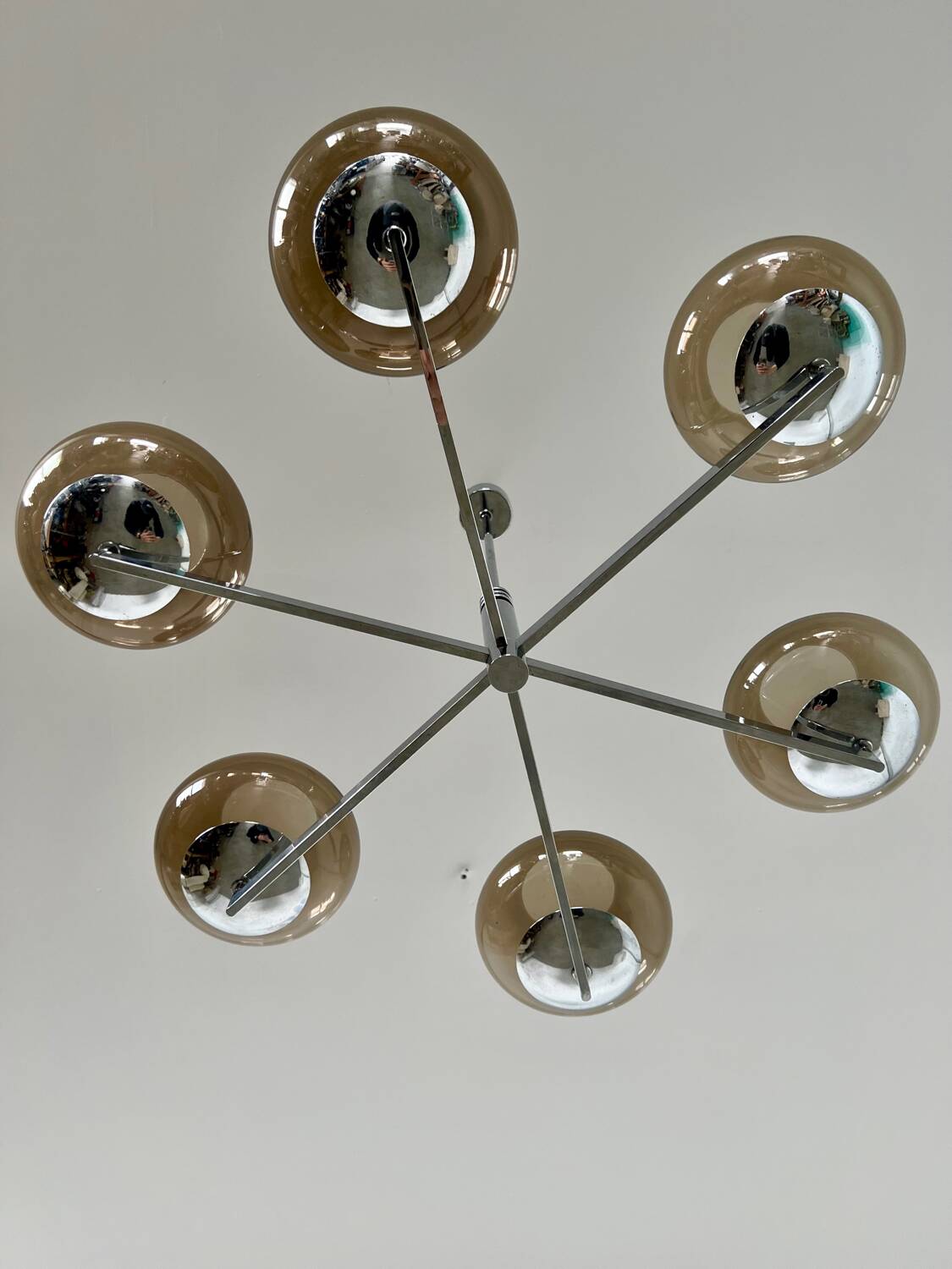 Old 6-light chandelier designed by Sciolari in chrome metal and smoked glass, 70s vintage