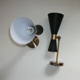Pair of diabolo appliques