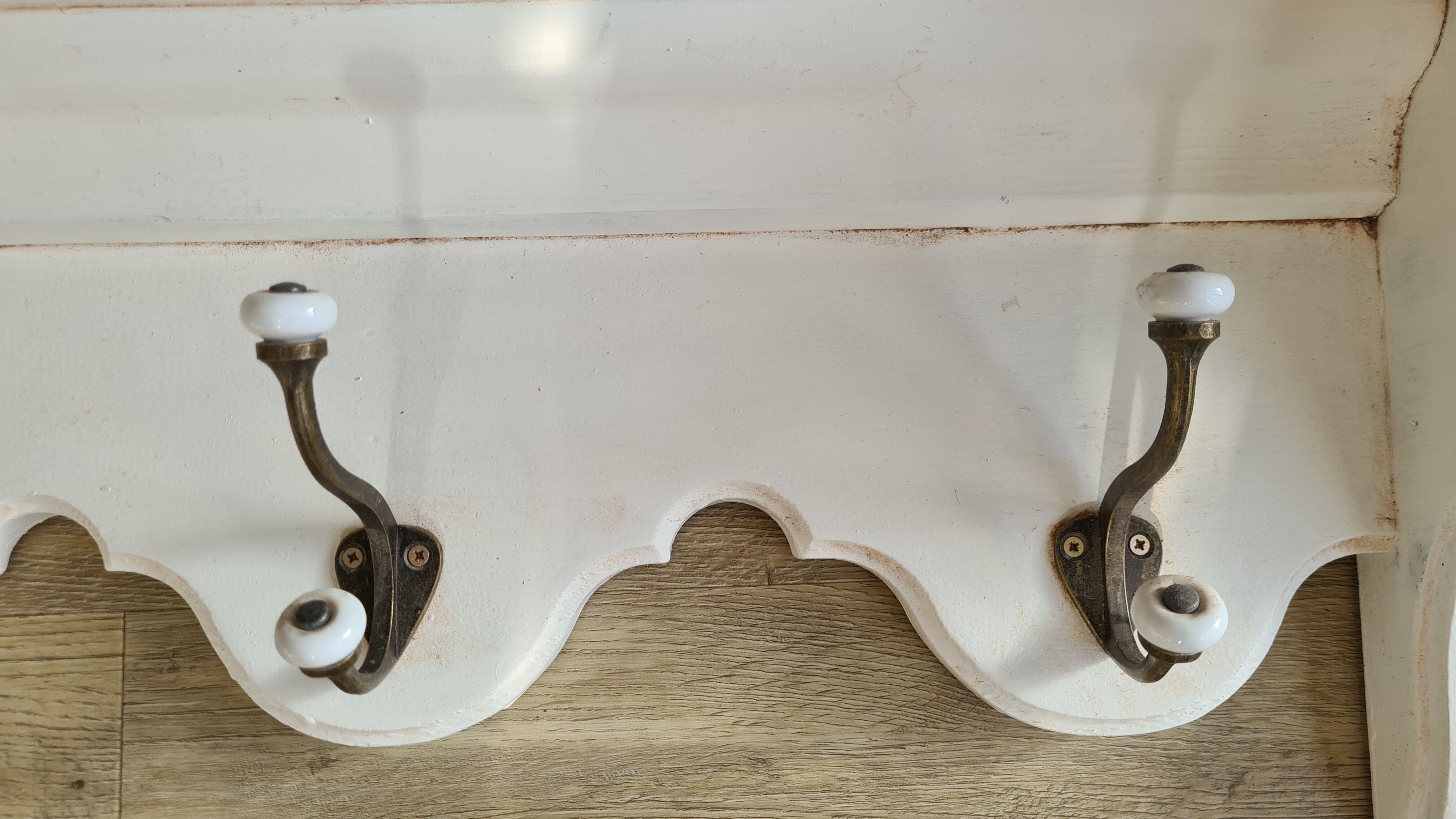 Old wall coat rack / 7 hooks / molding / baroque / white