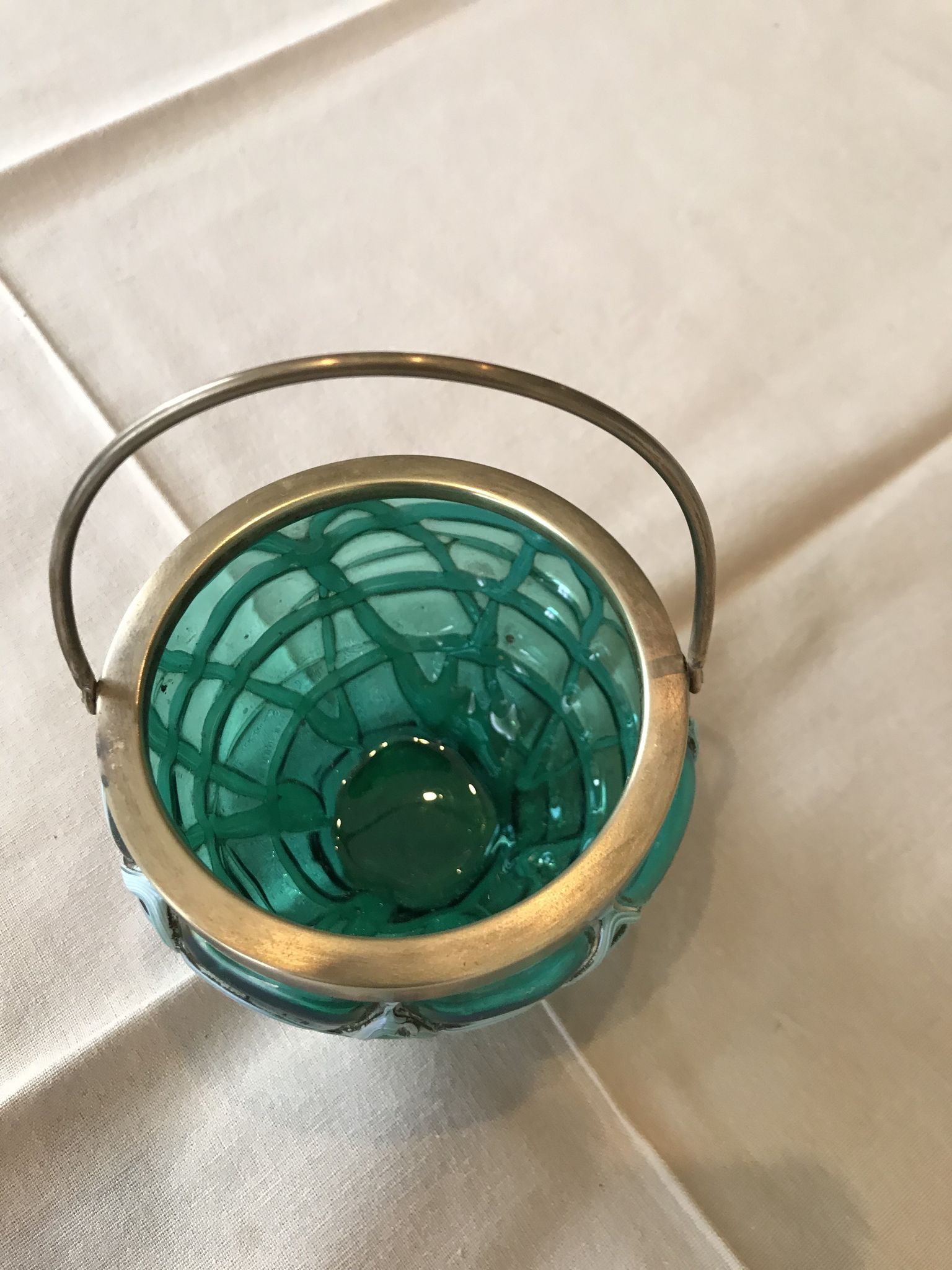 Coupe en verre avec anse