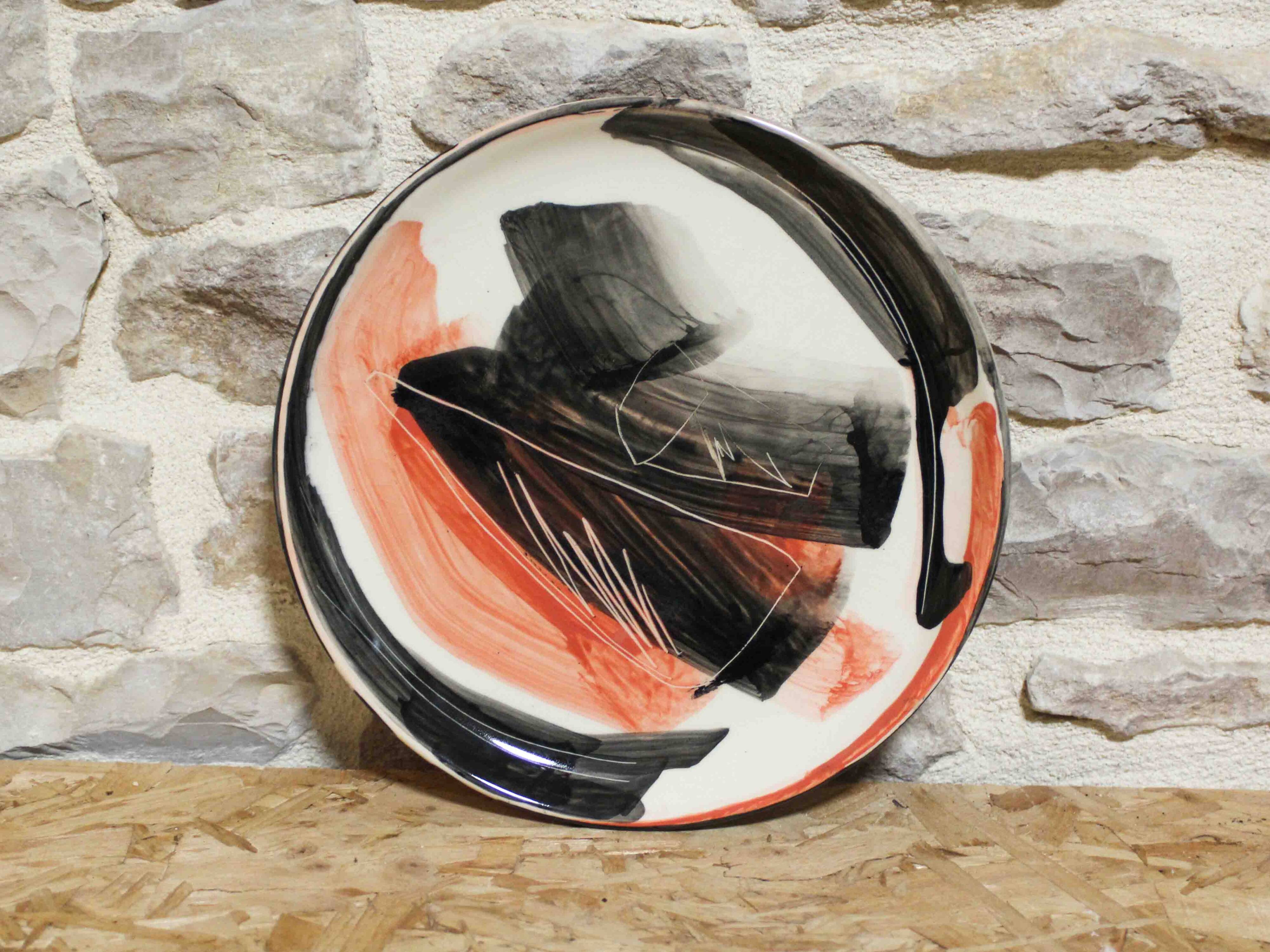 Painted plate signed Alligand