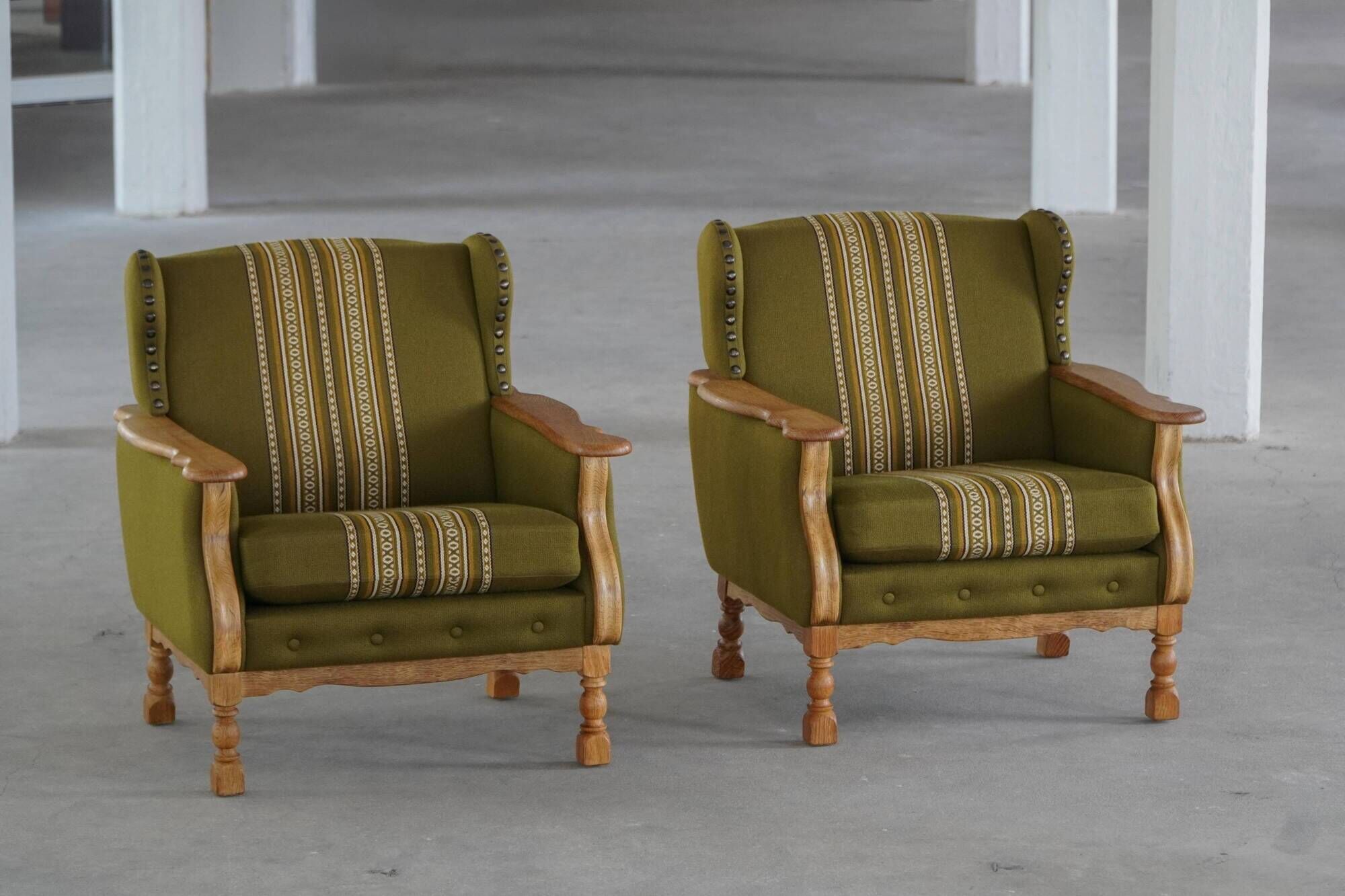 Danish "Mid-Century Modern" style, pair of oak armchairs, Henning Kjærnulf, 1960s.
