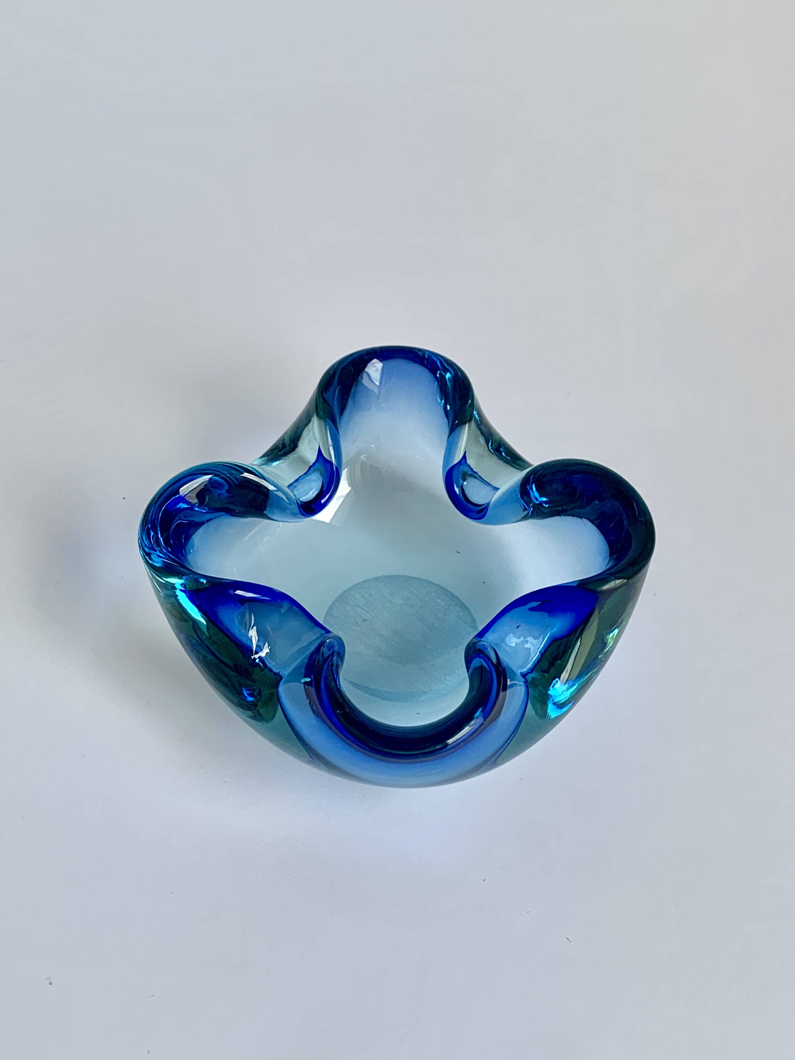 Murano Glass Bowl in Deep Blue and Mint Green