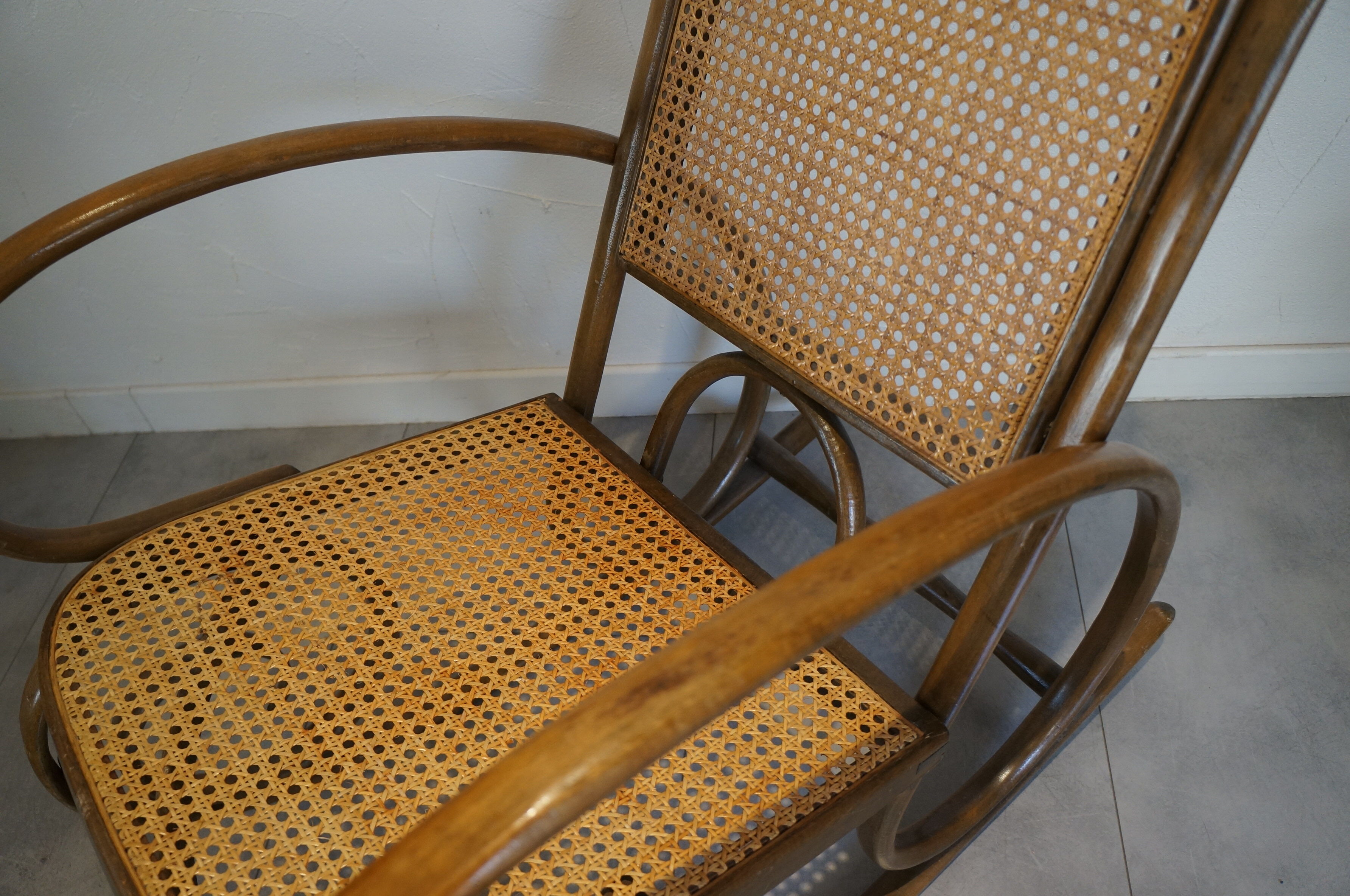 Vintage rocking chair