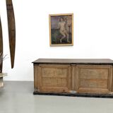 Grand Counter of Old Commerce in Pine