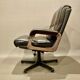 Fauteuil et ottoman en cuir, 1960