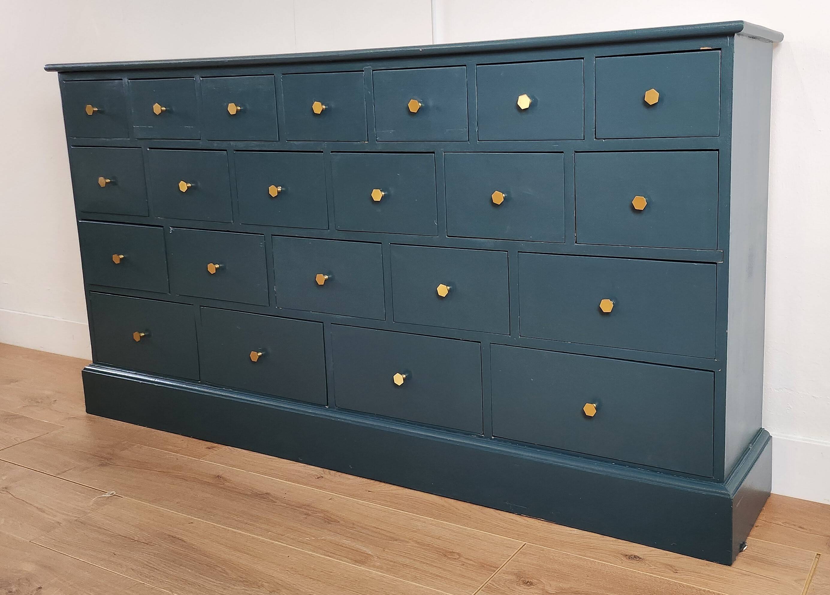 CHEST OF 22 DRAWERS