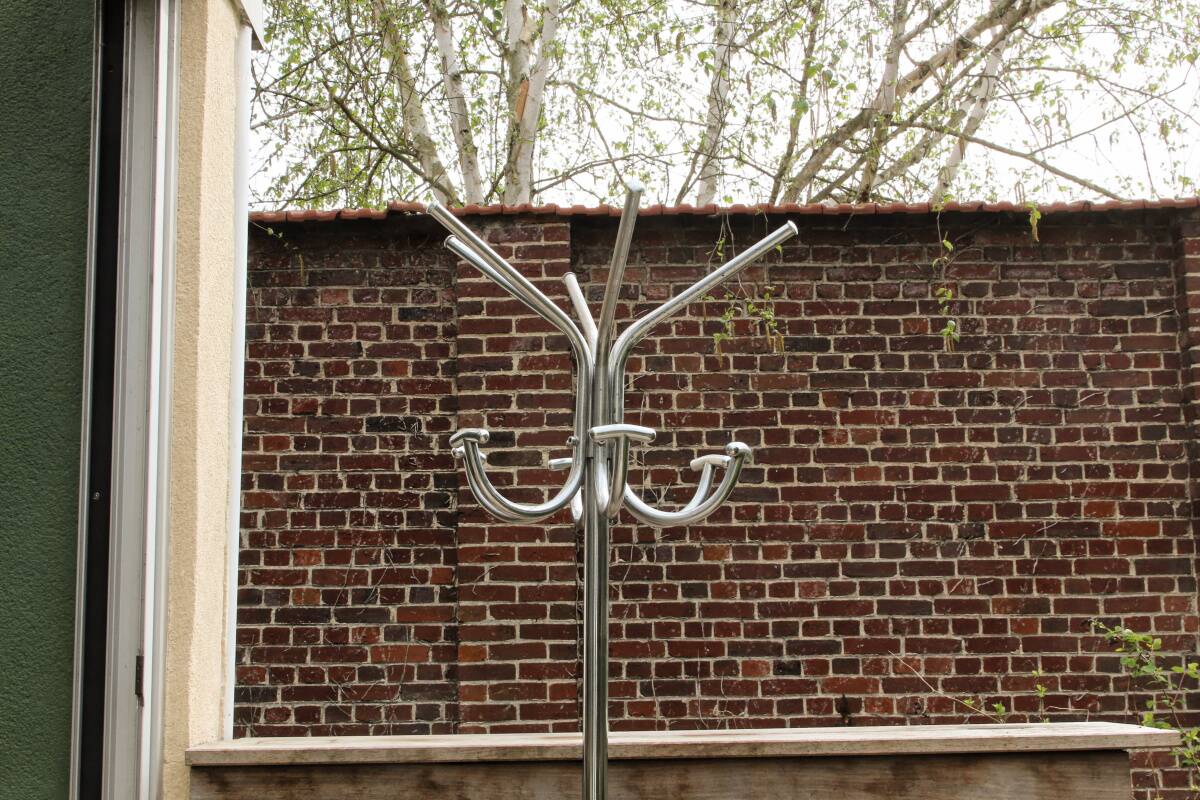 Vintage parrot, 1970s, in chrome metal.