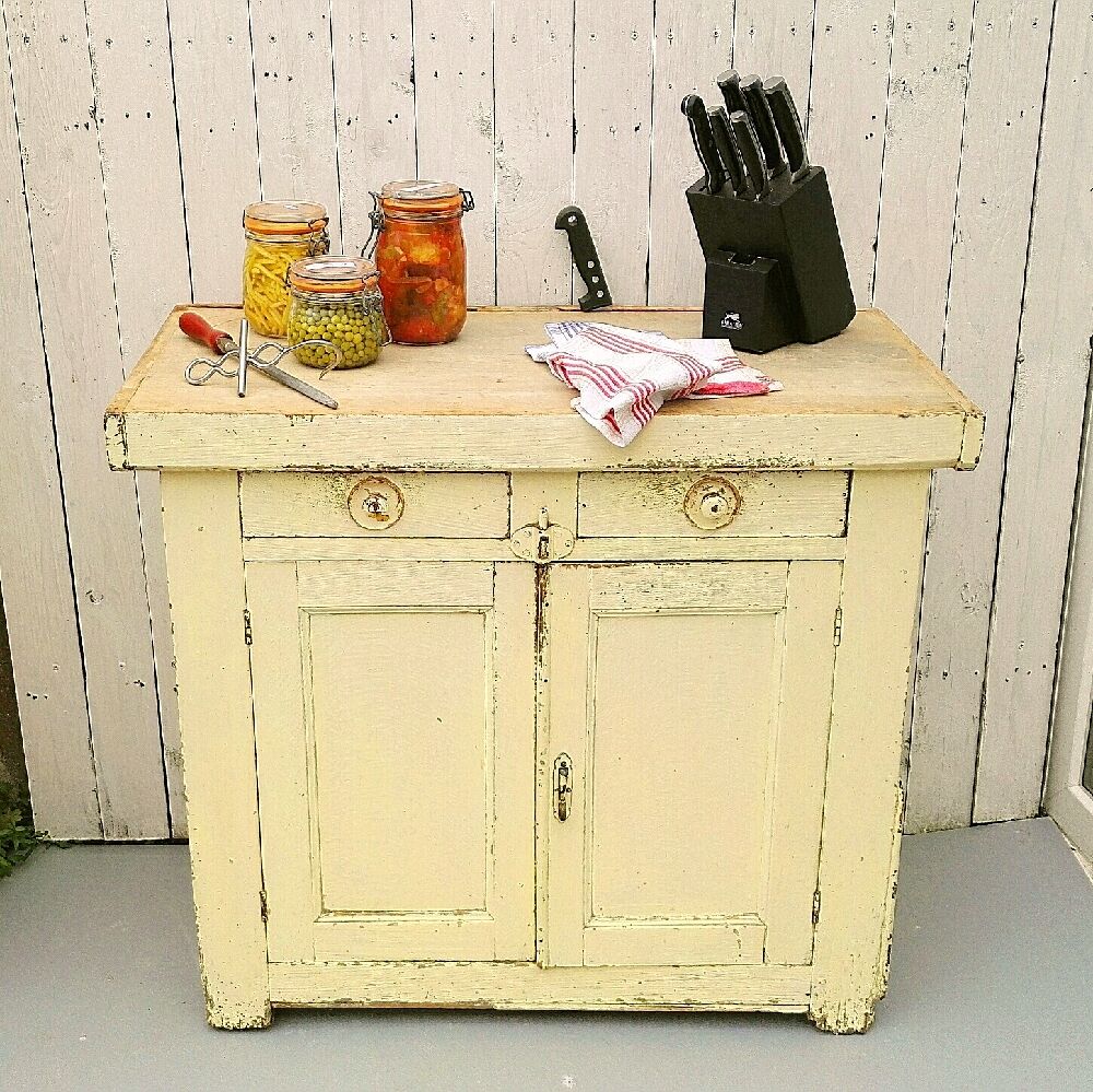 Parisian log furniture vintage kitchen