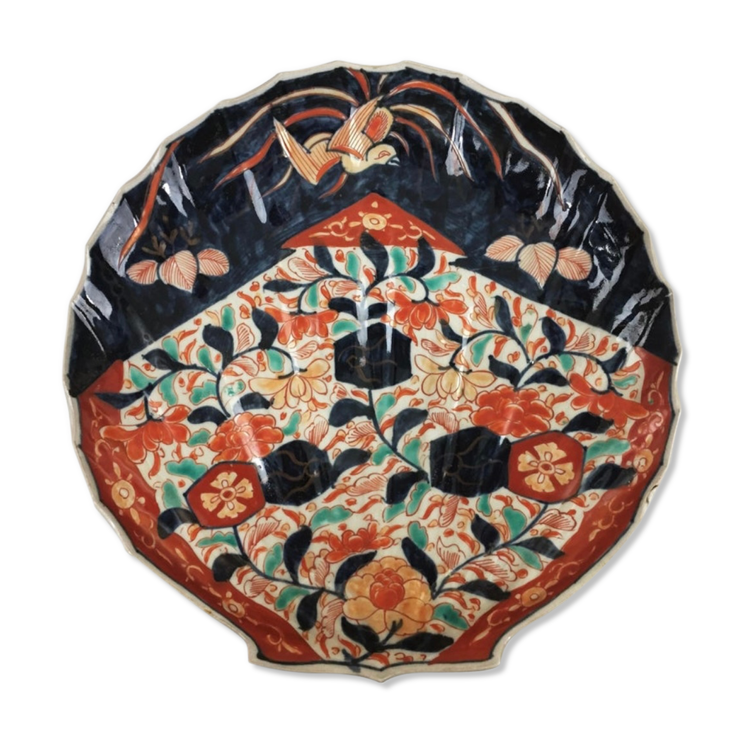 Imari porcelain dish from Japan in the shape of a scallop shell Blue, red and turquoise