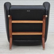 Années 1960, design danois par Illum Wikkelsø, fauteuil, modèle 110, cuir, teck.