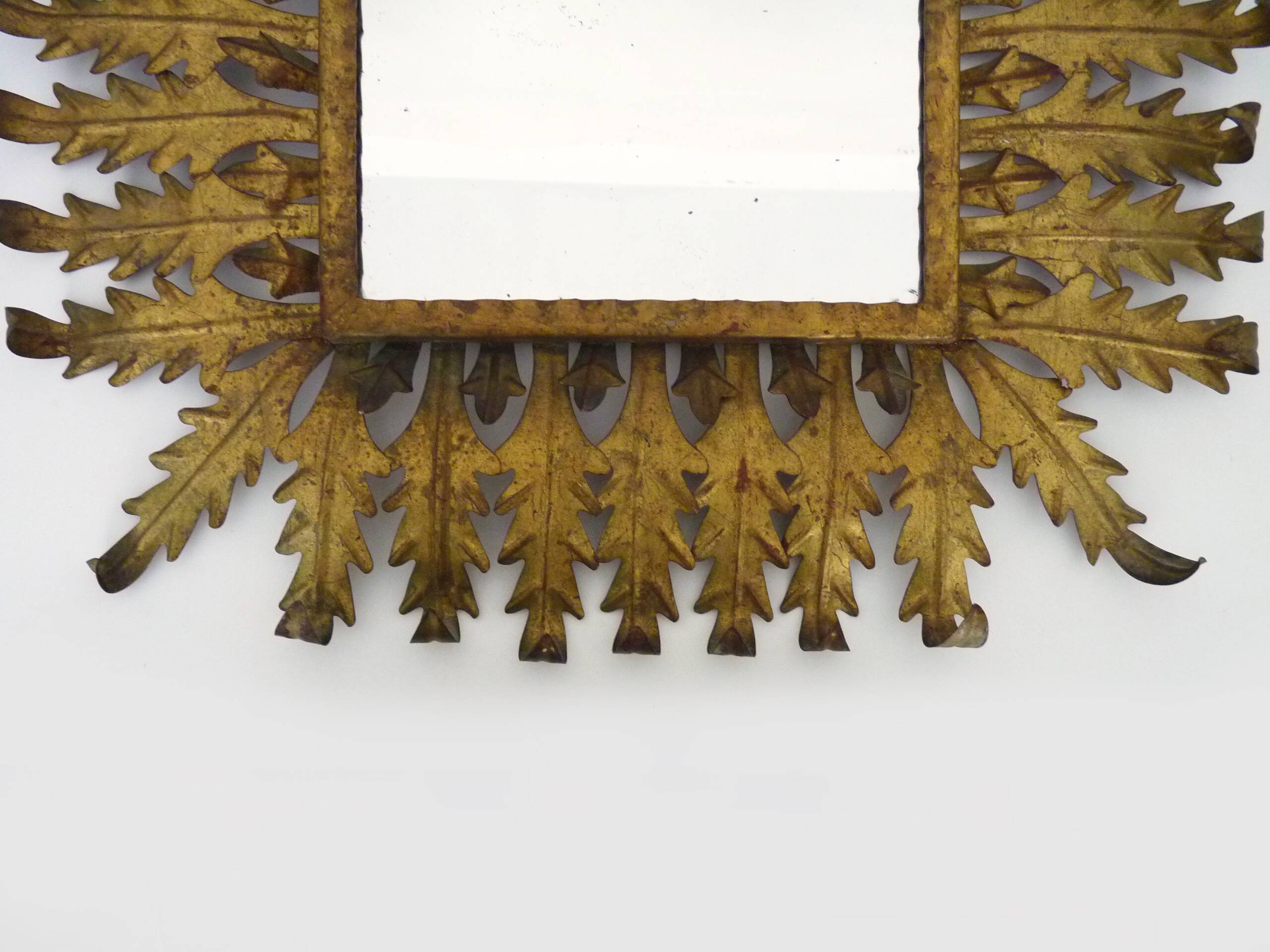 Old rectangular oak leaf mirror in gilded metal Spain 60 70