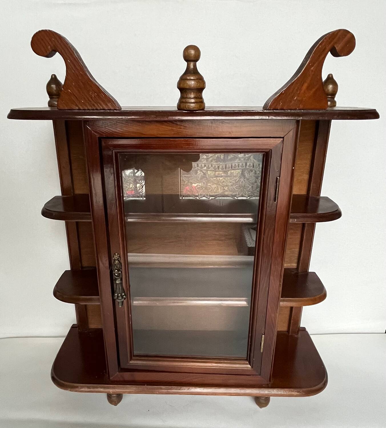 Étagère murale en bois