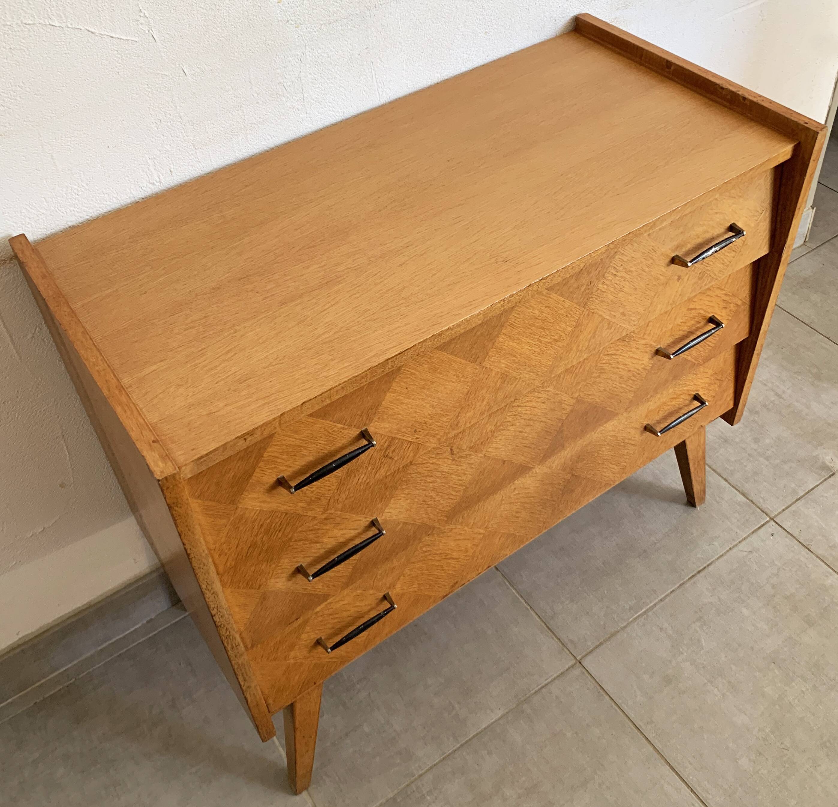 Oak chest of drawers from the scandinavian 60s