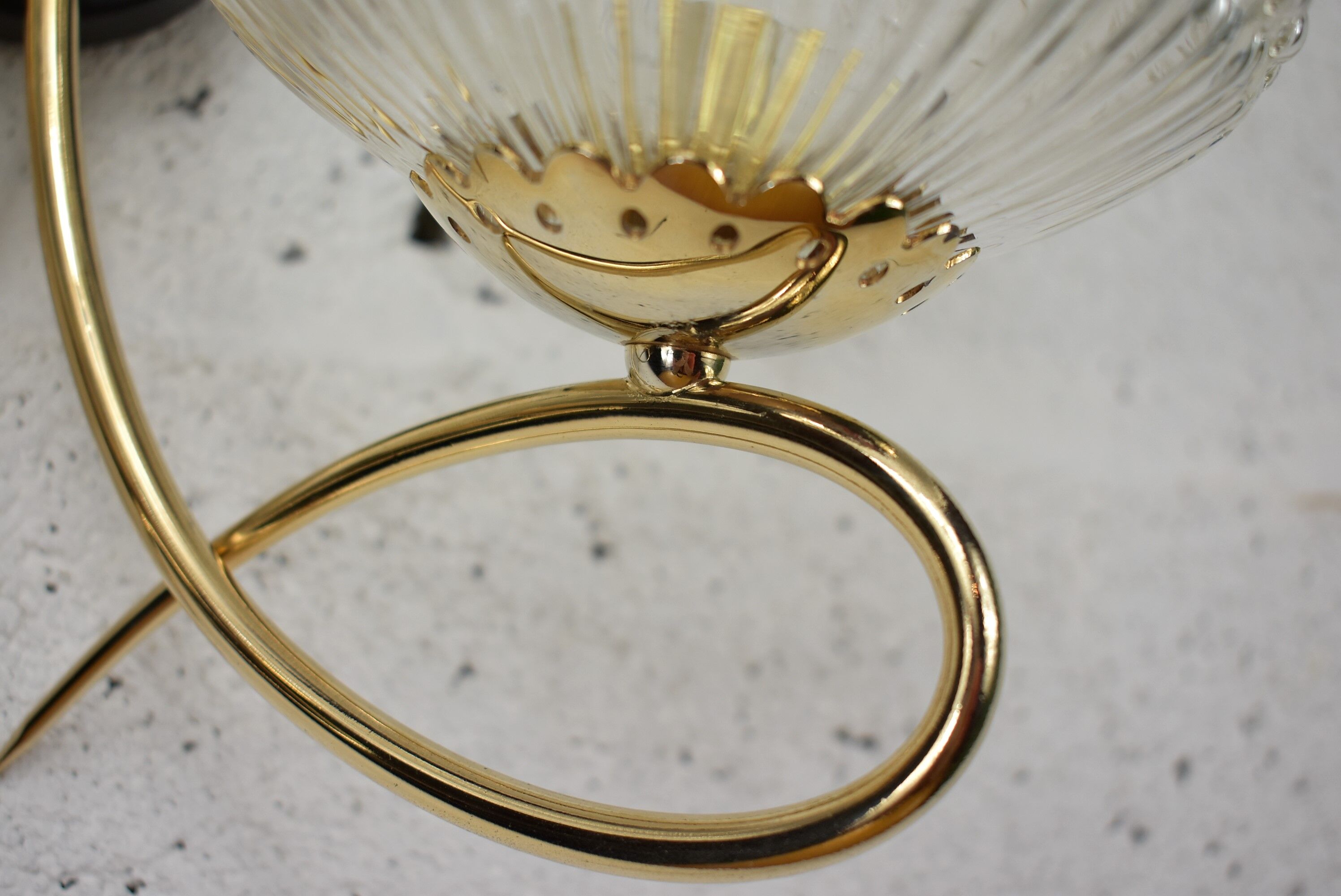 Vintage wall lamp 2 glass lamps.