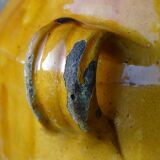 Grand pot à confit ancien français à glaçure jaune