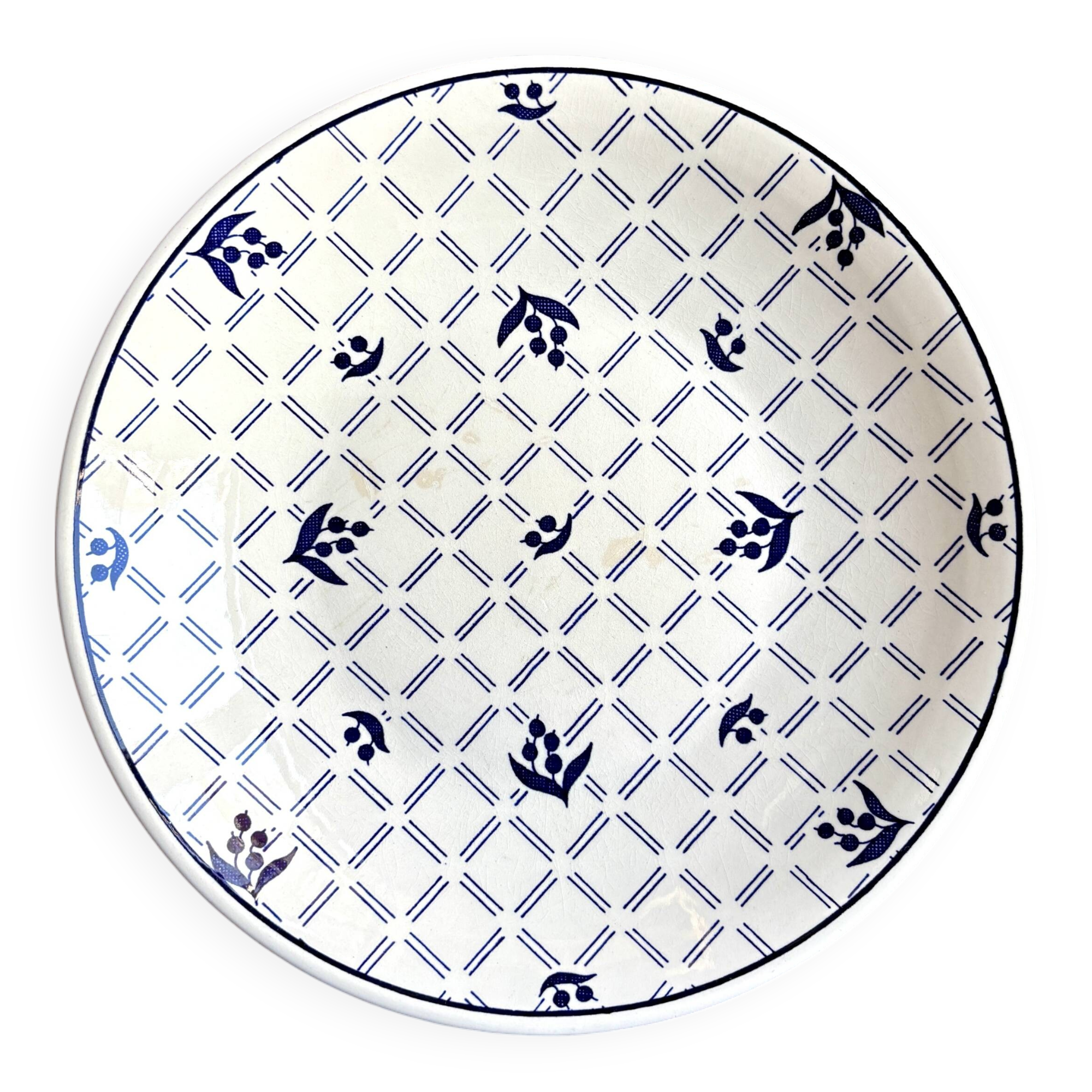 Sarreguemines blue and white earthenware flat plate
