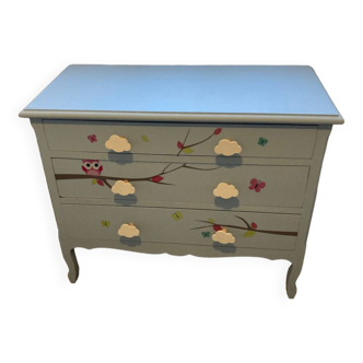 Children's chest of drawers