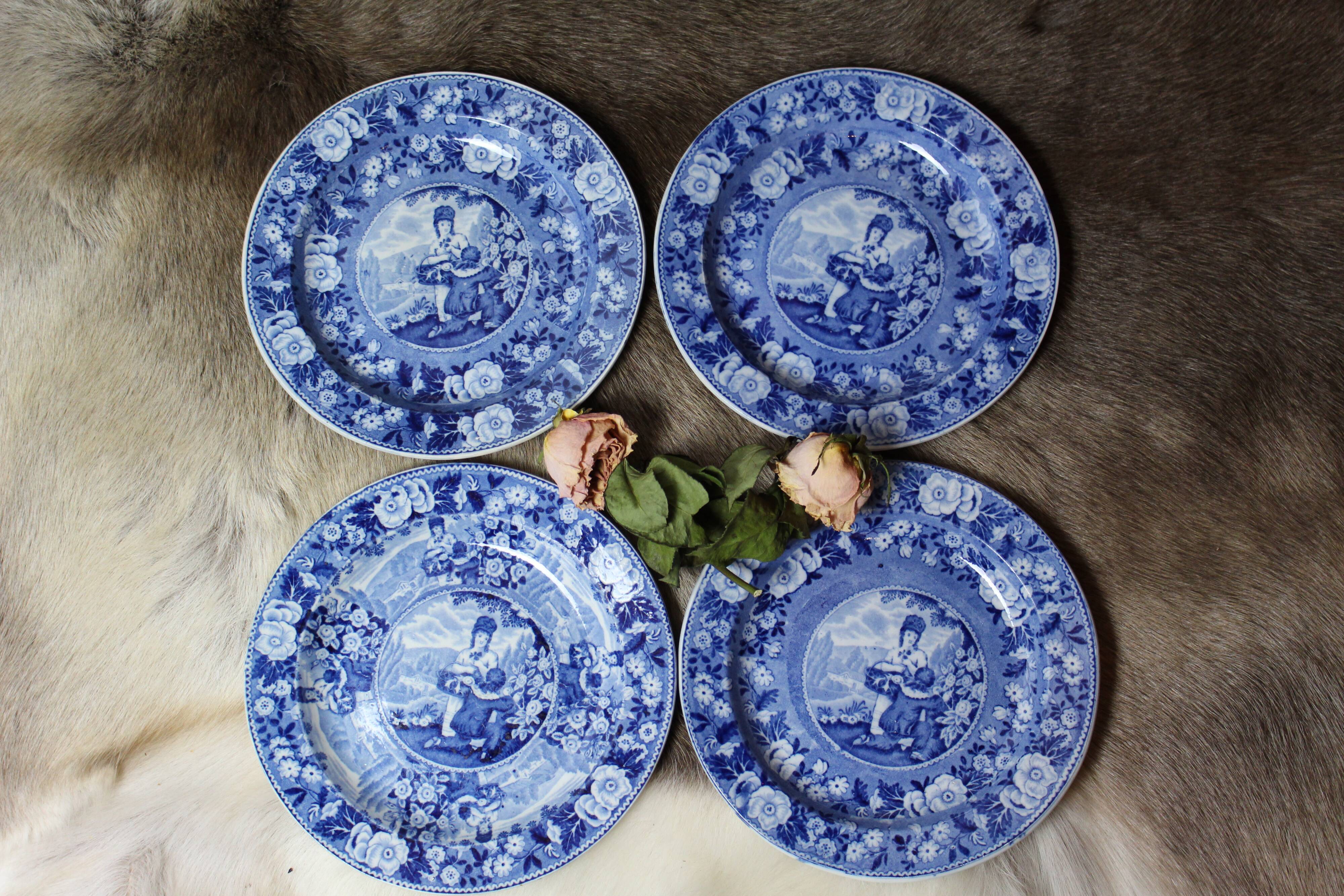 Lot de 4 assiettes à dessert anglaises bleu cobalt