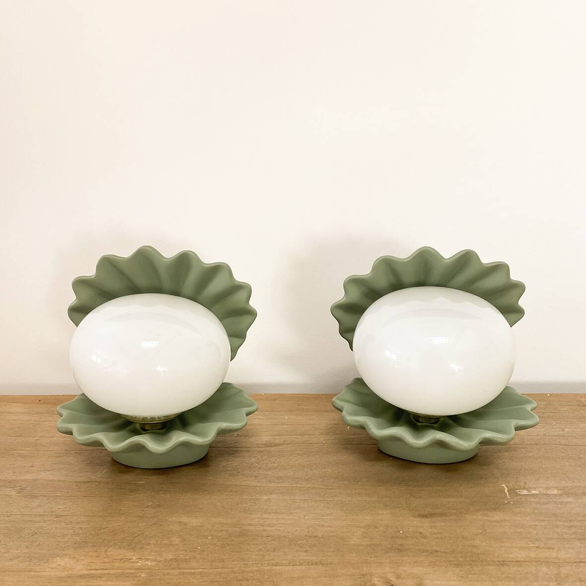 Ceramic shell lamp from the 70s/80s.