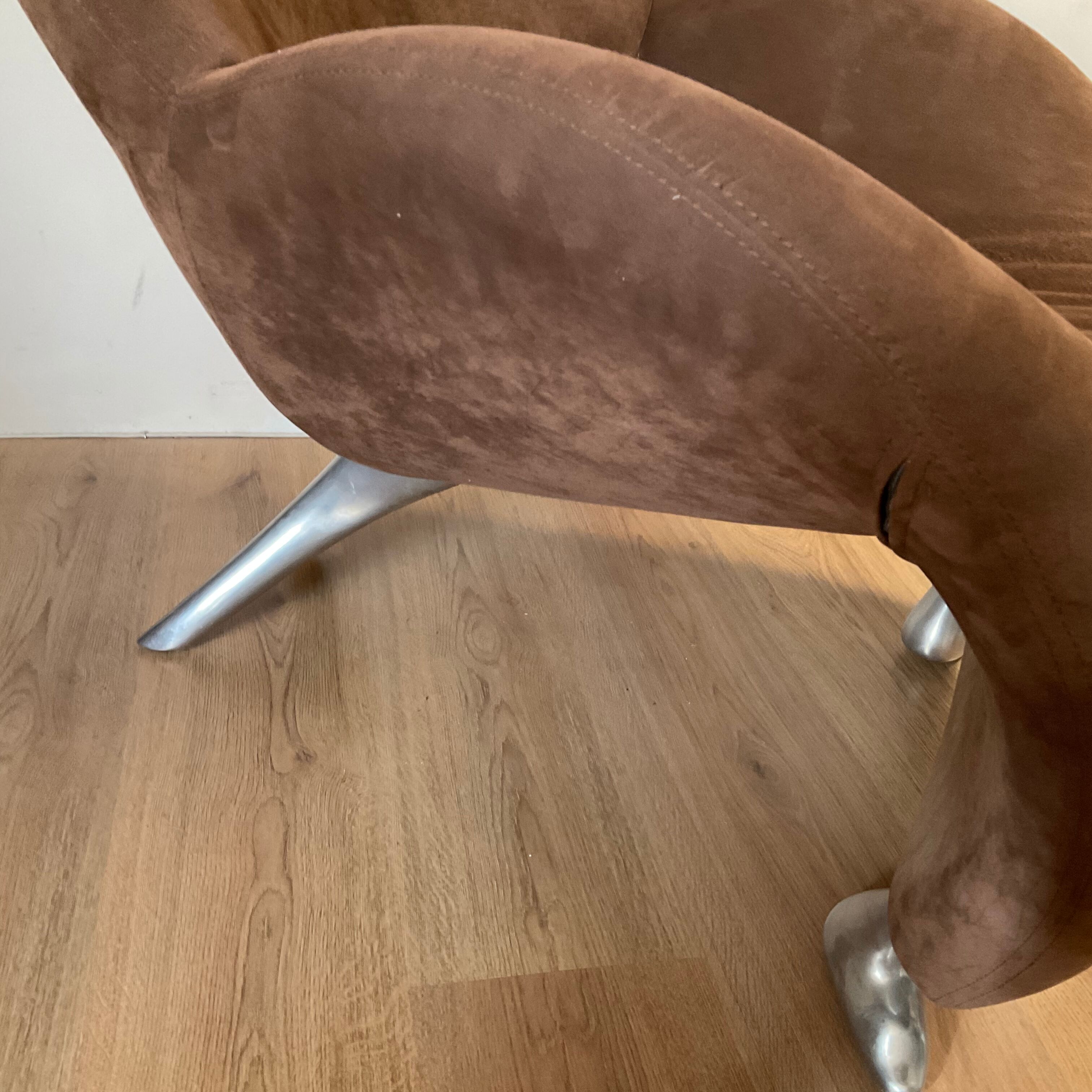 Papageno armchair by Leolux