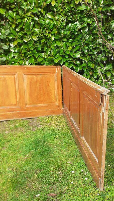 Low wall panelling 8.65m panelled with mouldings wainscoting skirting.