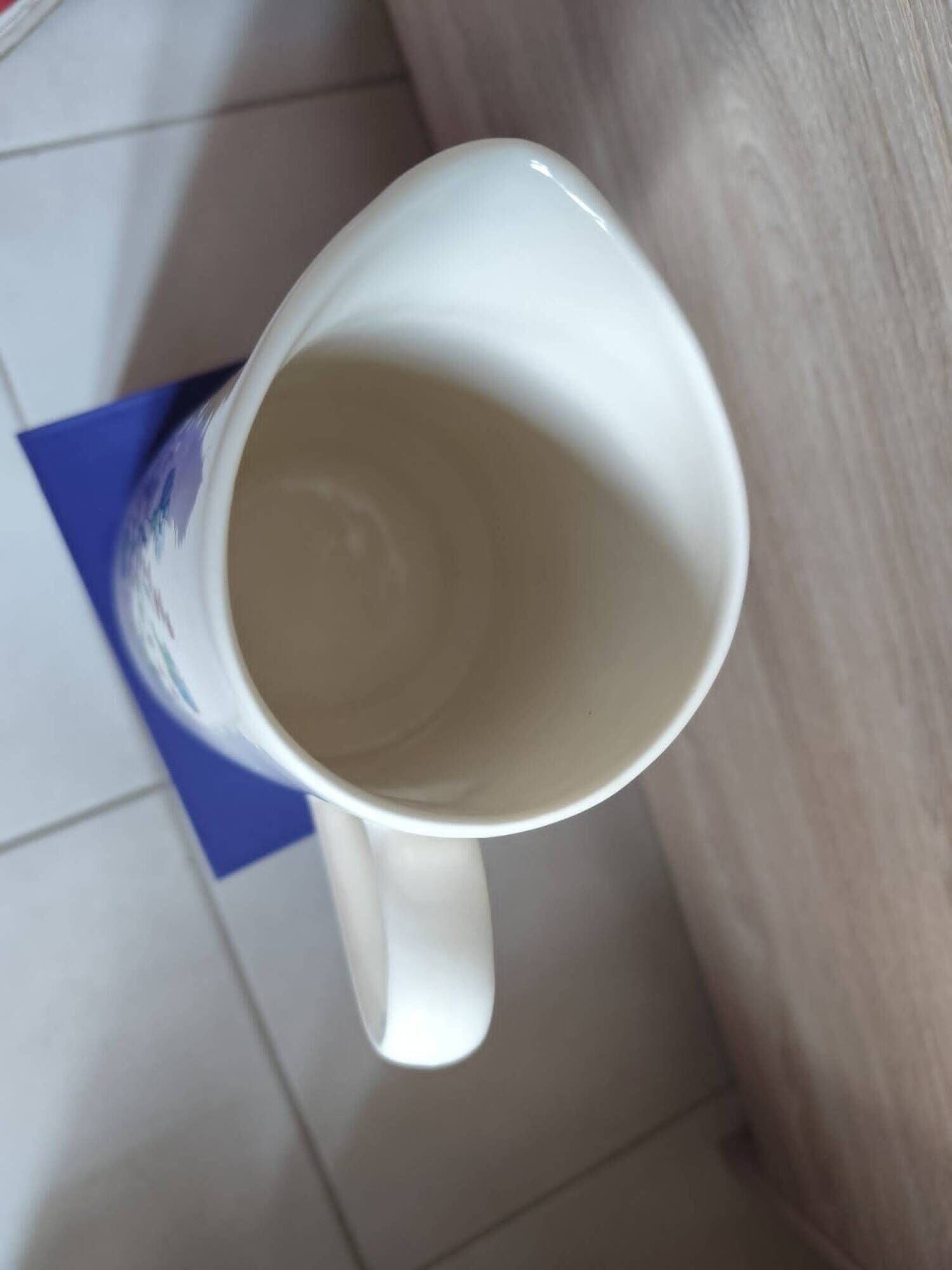 Jug in genuine Limoges porcelain "Maison Manoï"