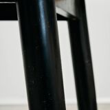 Longue table en pin canadien avec pieds noirs