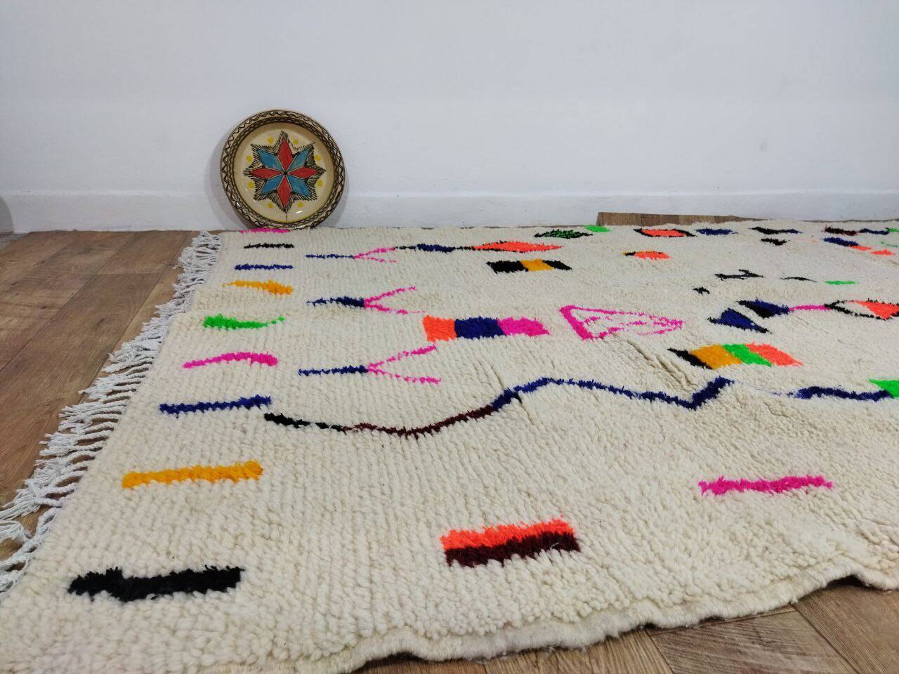 Tapis berbère marocain artisanal fait main 272 x 198 cm