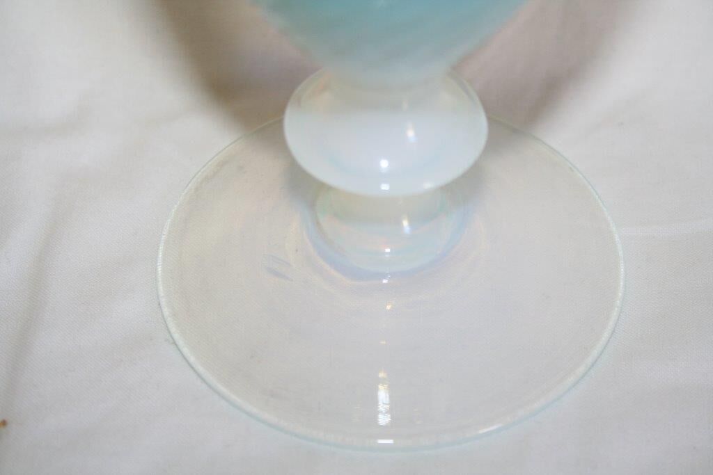 Opalescent opaline needle